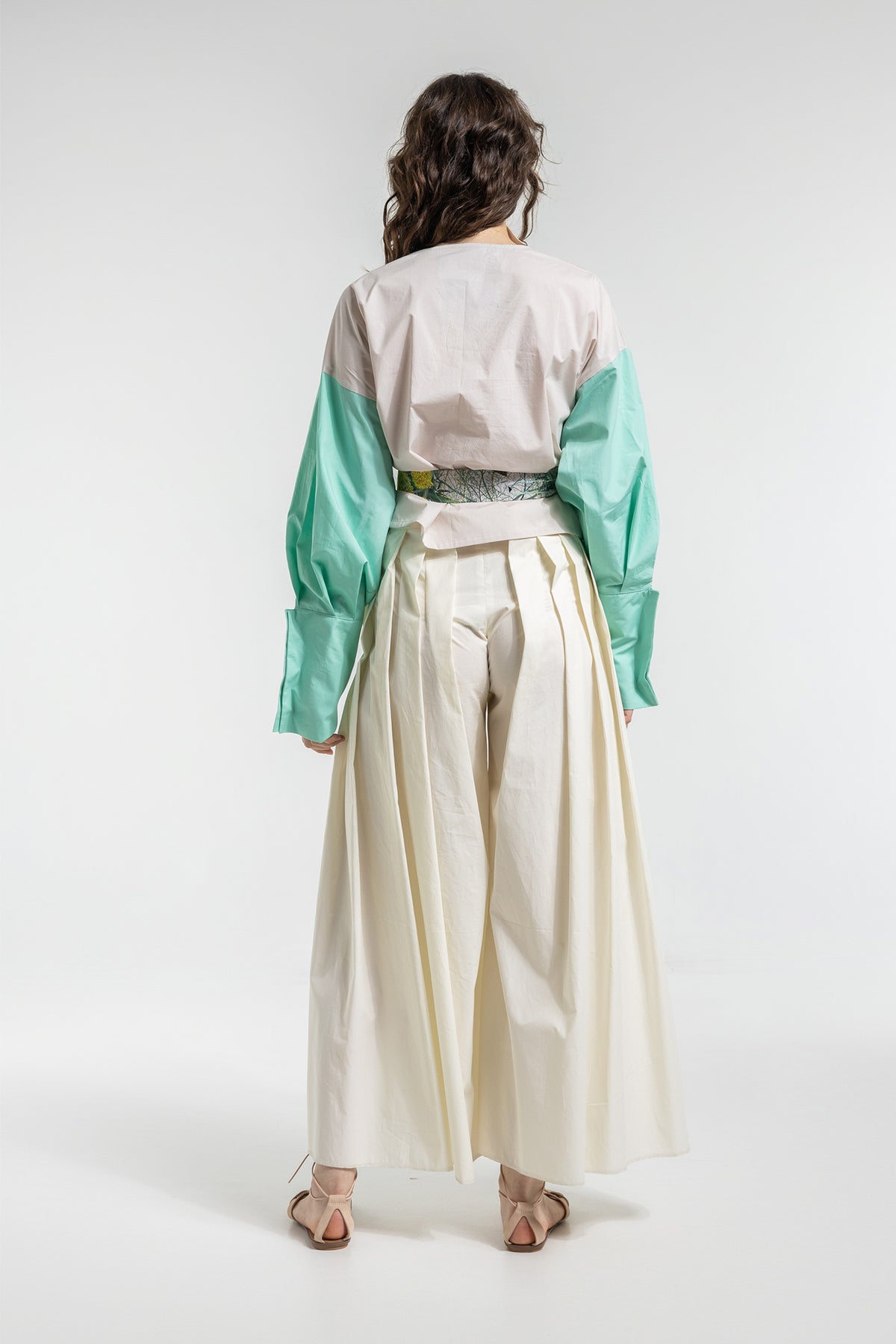 Anis V-neck Shirt