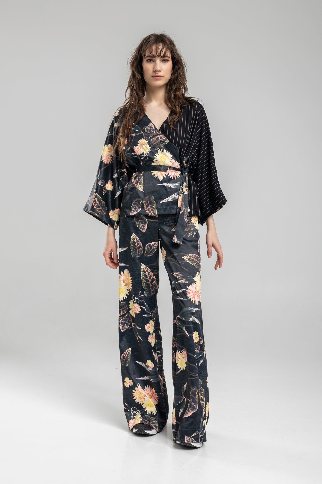Floral wrap kimono