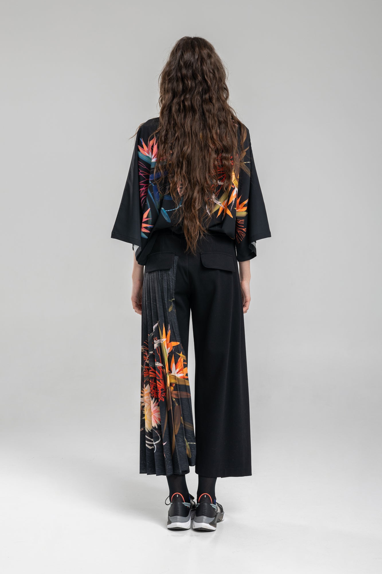 overlapped ankle-lenght culottes with elastic waist