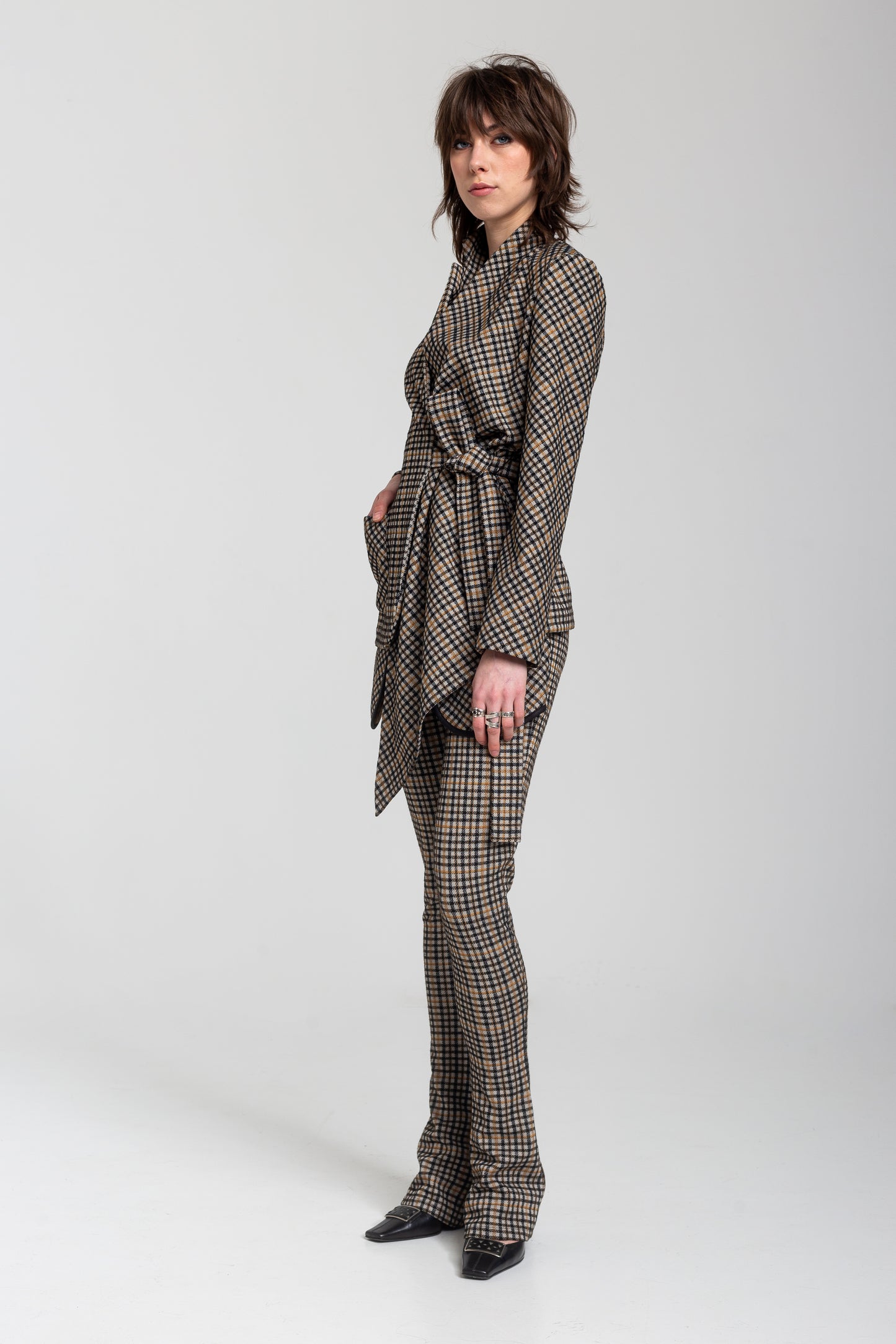 blazer from warm-toned checkered fabric