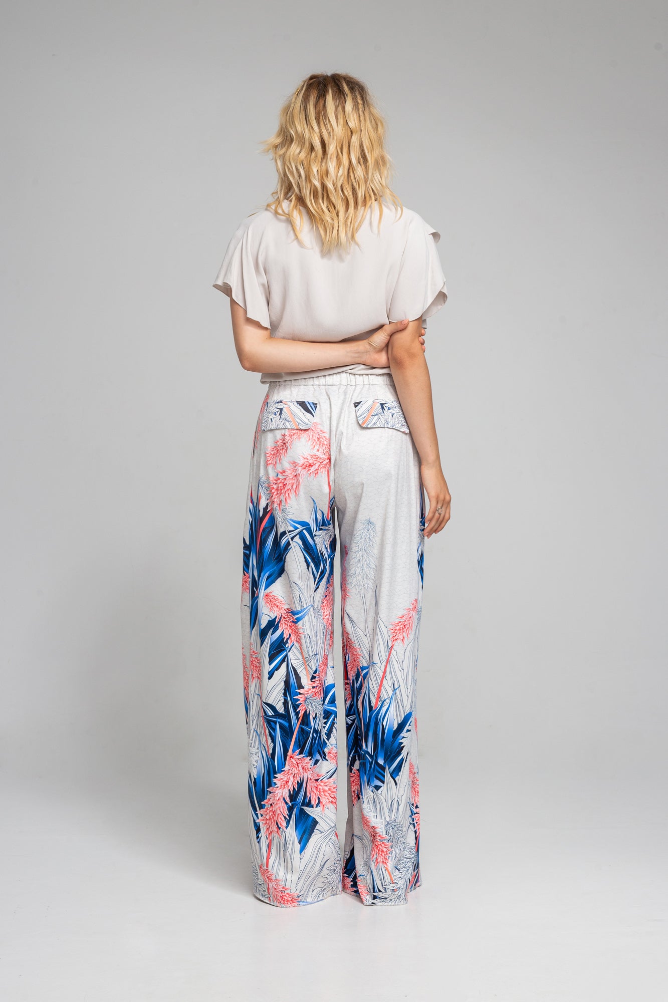 palazzo pants with elasticated waist artista budapest