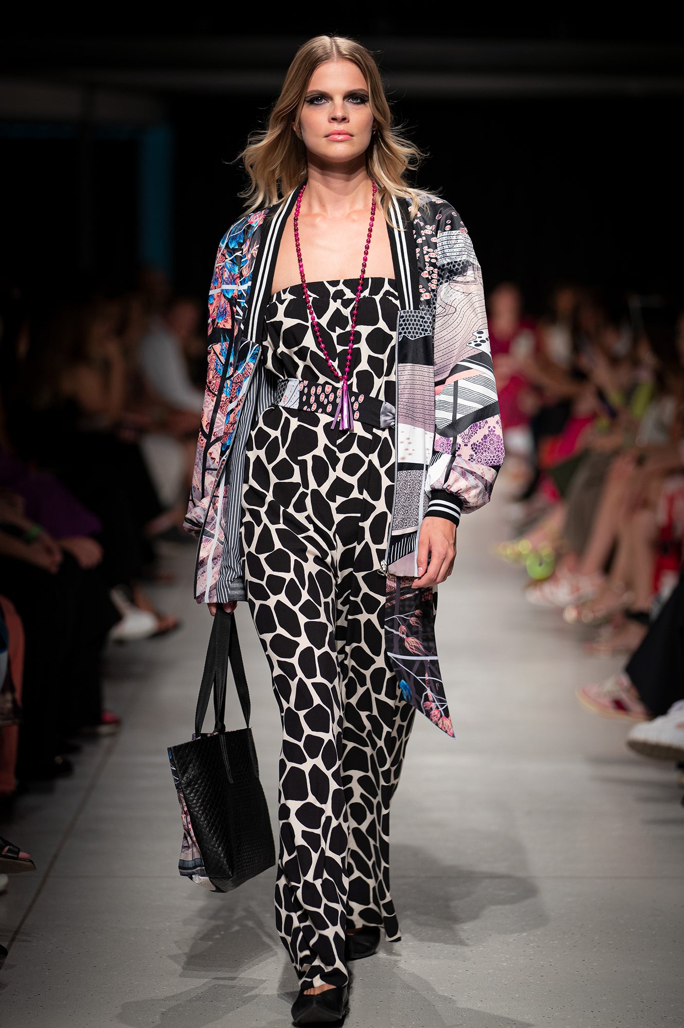GAIA V-neck long bomber jacket at Budapest Central European Fashion Week Artista Budapest