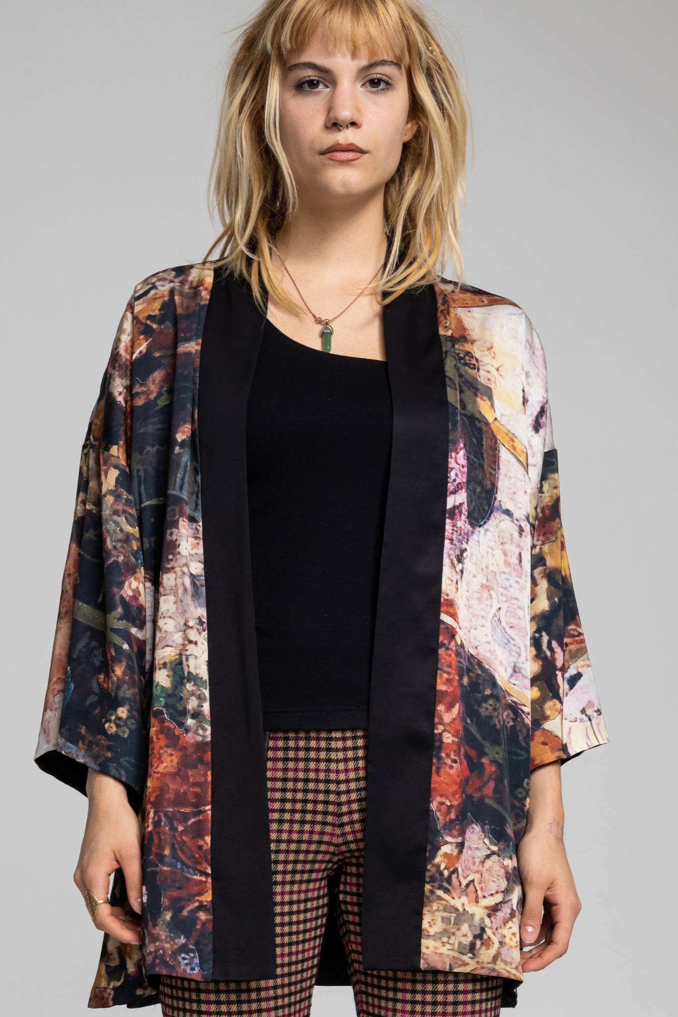 kimono with batwing sleeves