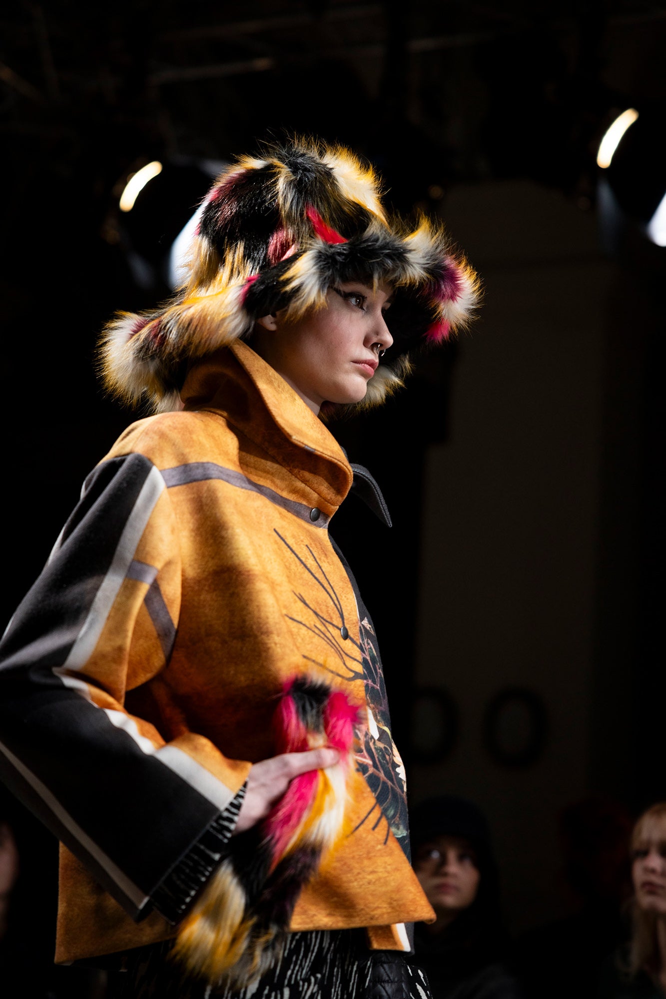 Cropped coat with unique stand collar