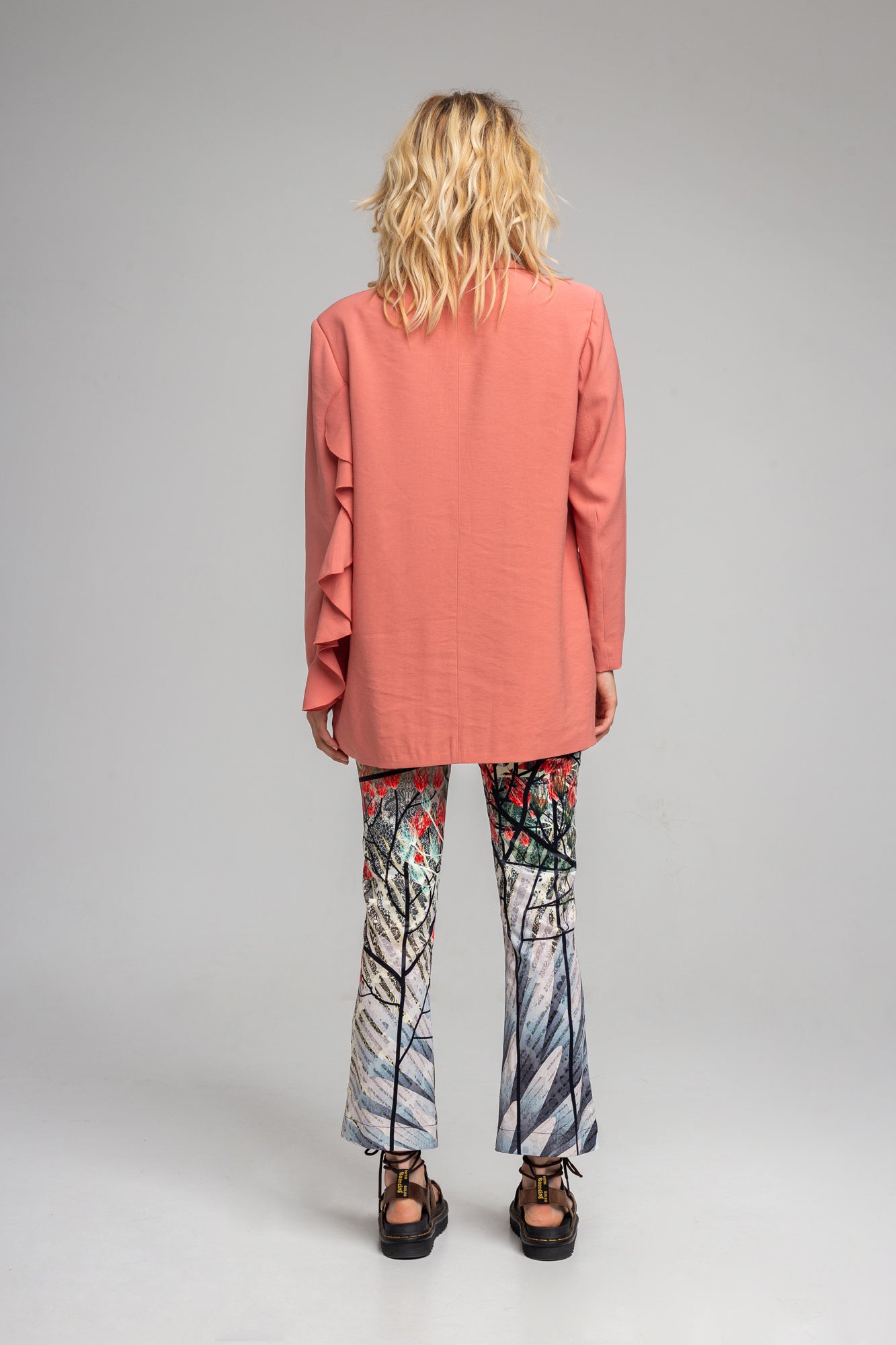 printed flared ankle hendrix pants artista budapest