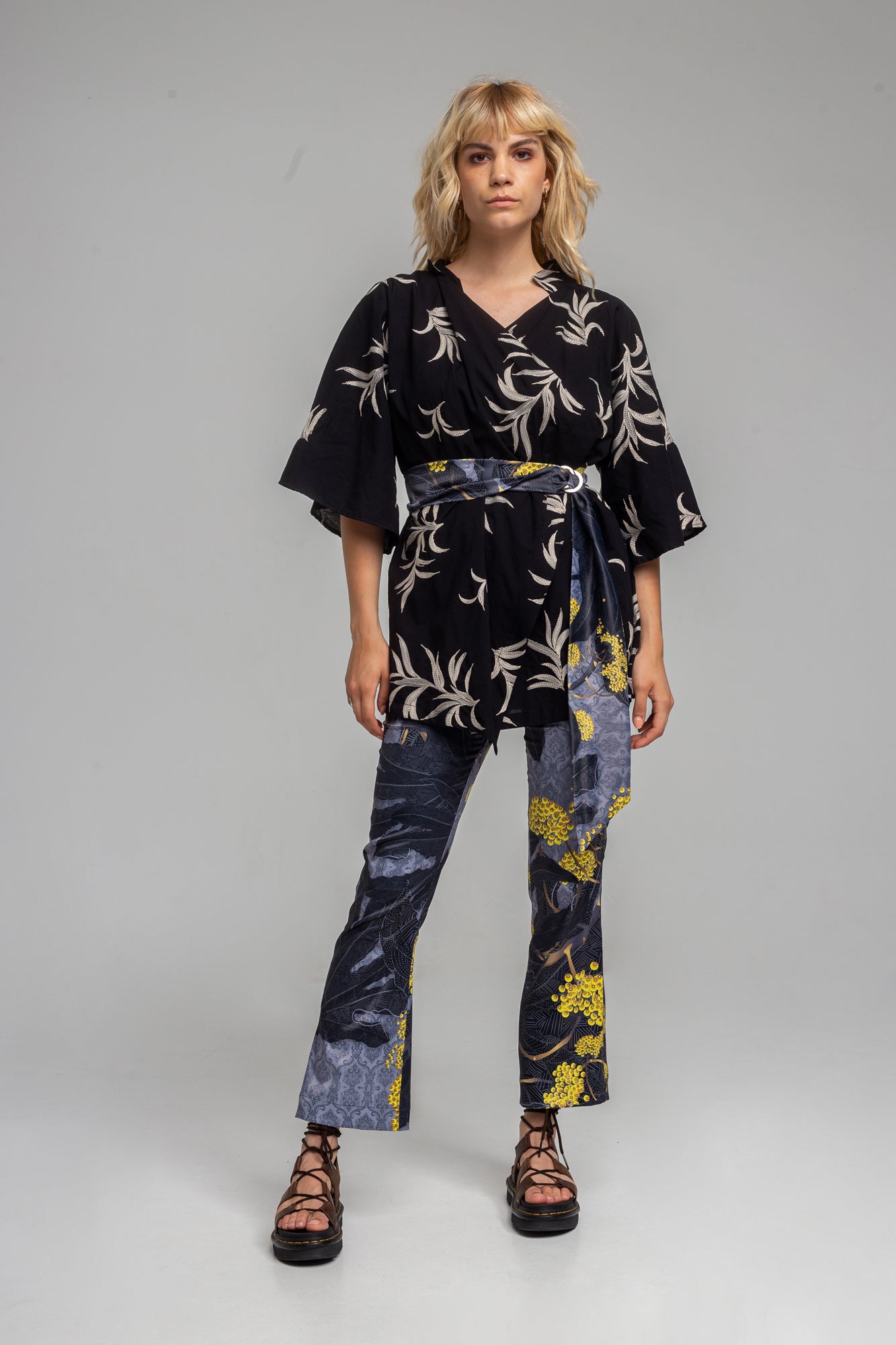 3/4 sleeves embroidered kimono artista budapest