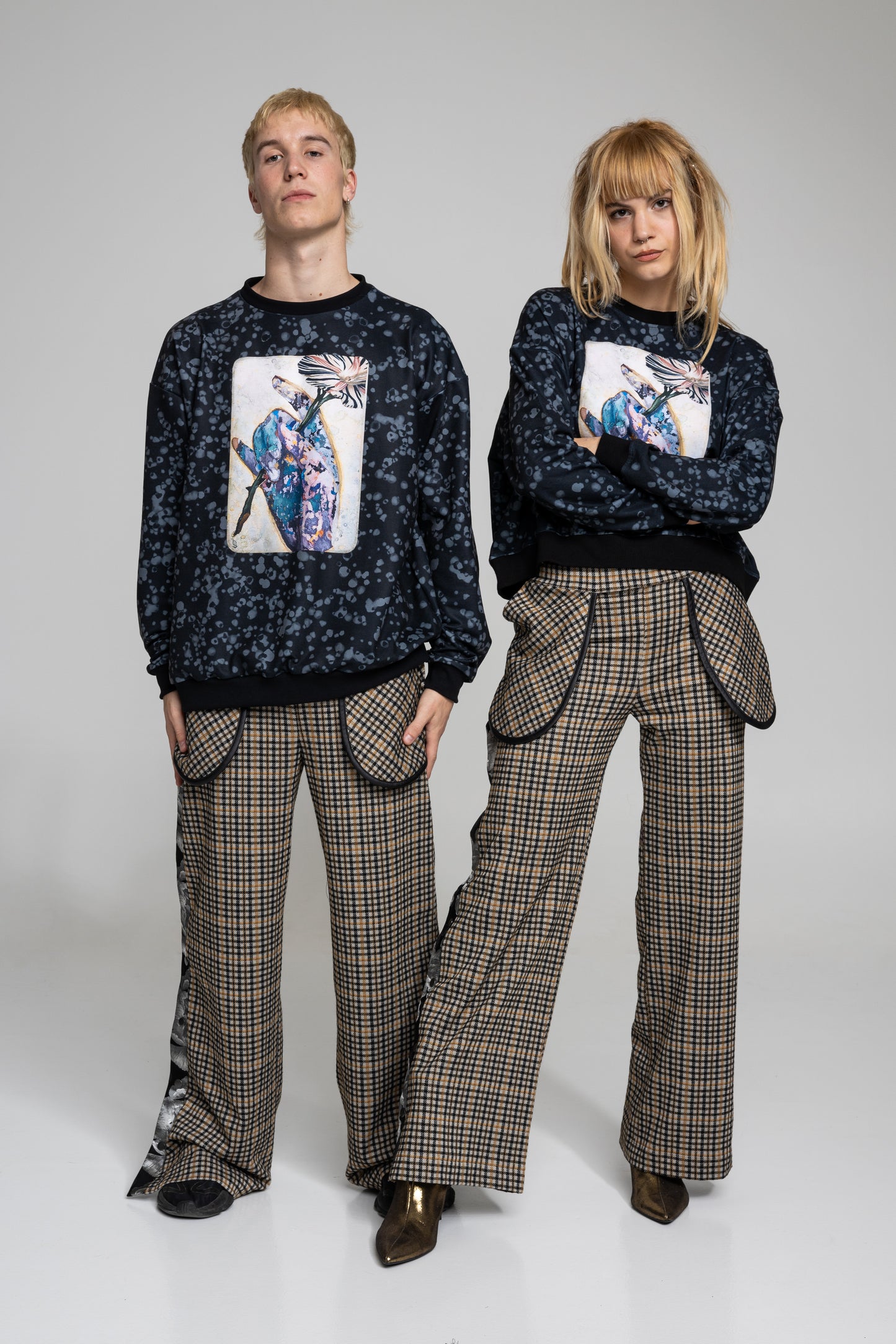 MESSAGE pullover