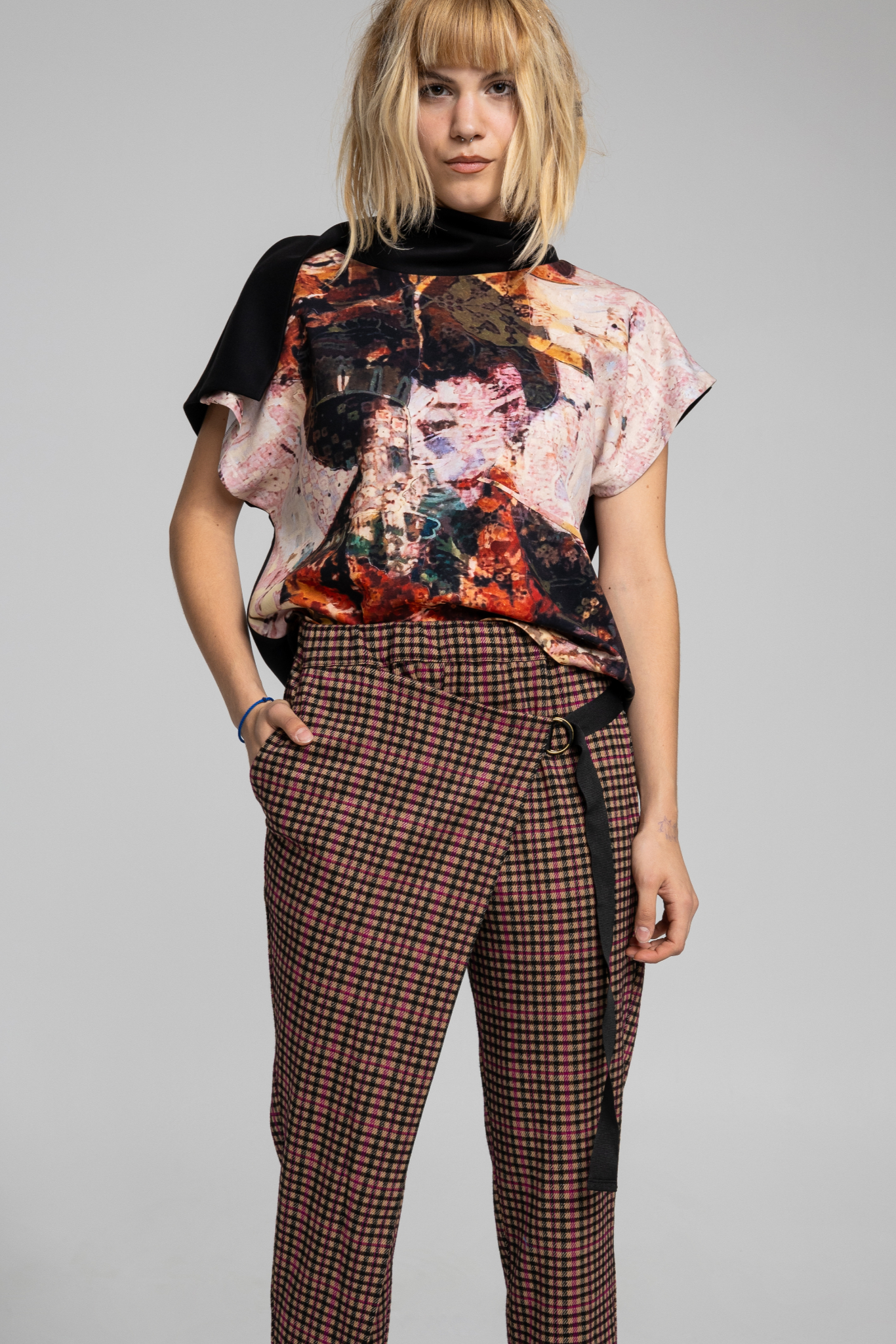RUN RED pants