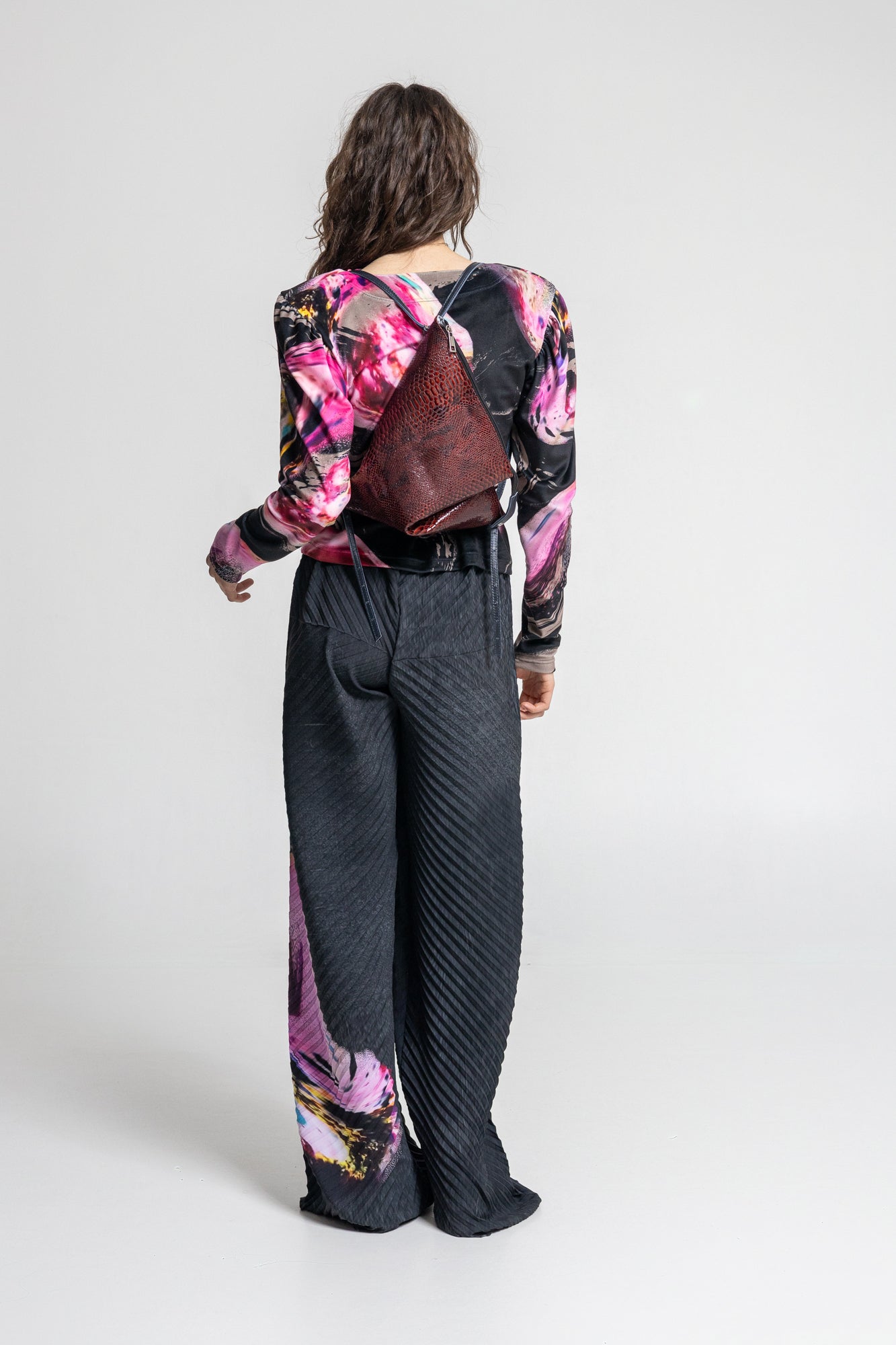 soft stretchable velvet top with crystal like print design