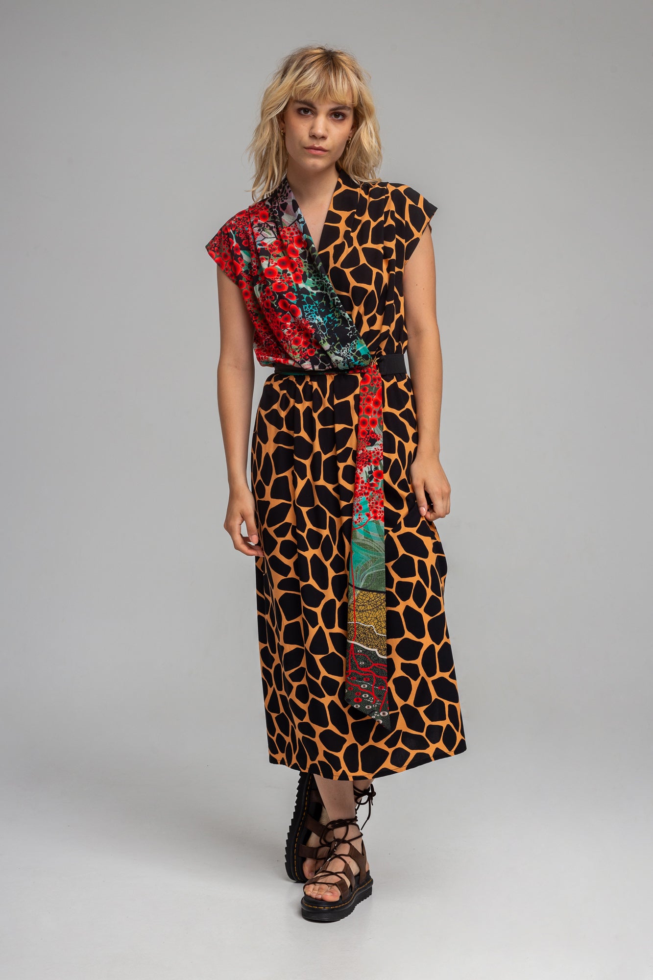 wrap effect short sleeves maxi dress artista budapest
