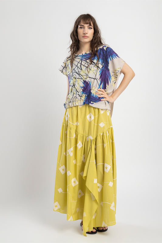asymmetric cut top with short sleeves