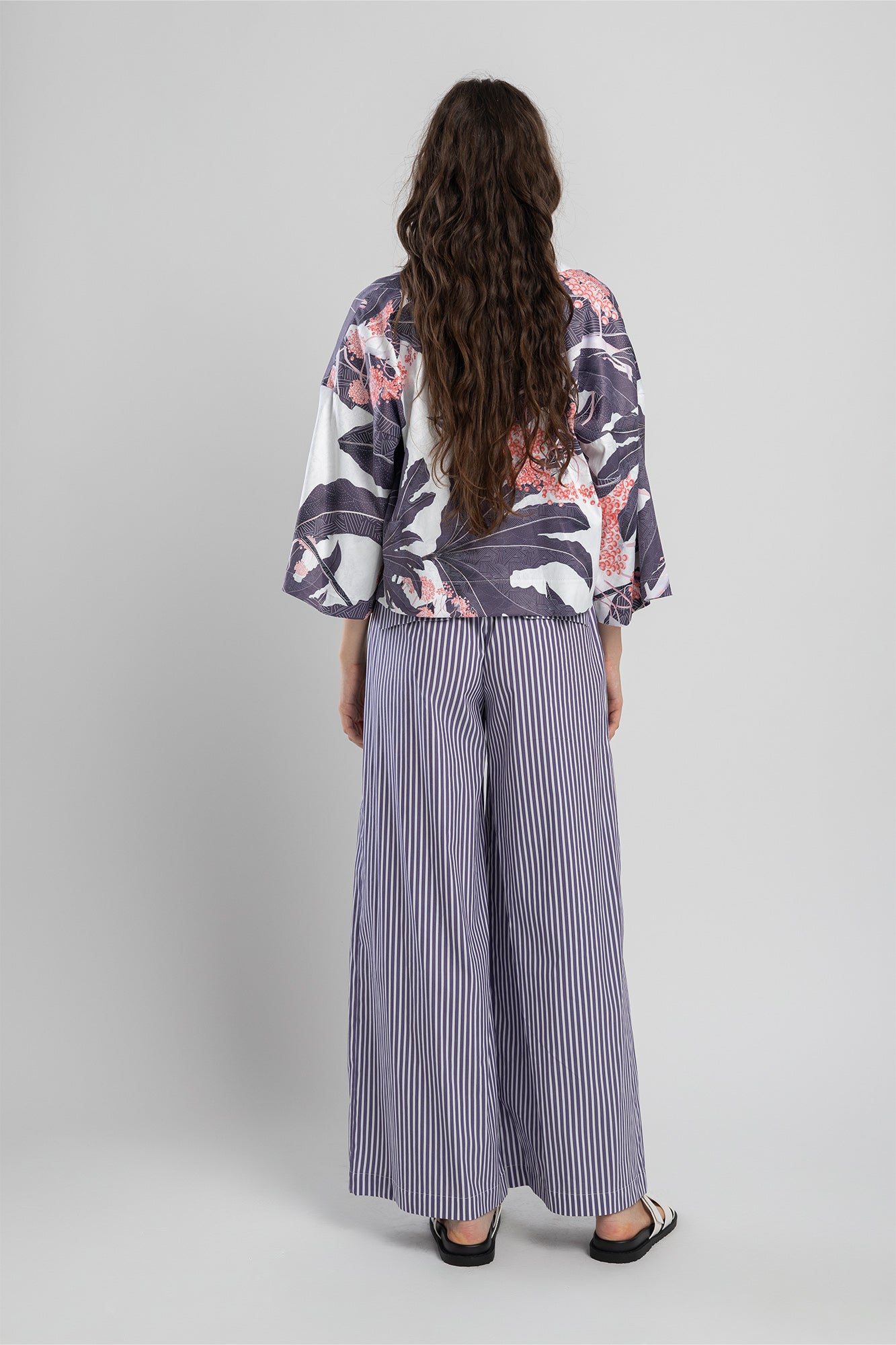 Berry Cropped Kimono