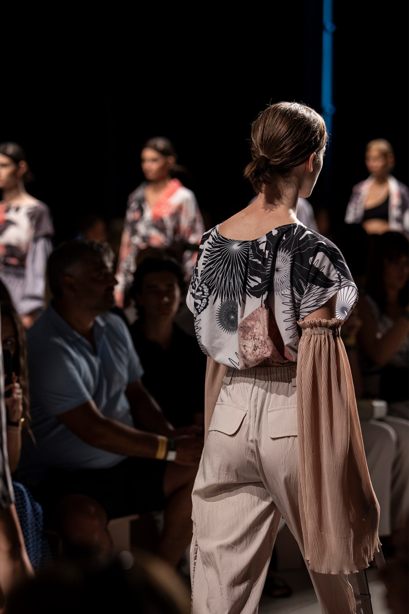 epic detachable puffy sleeve top at bcefwss25 artista budapest