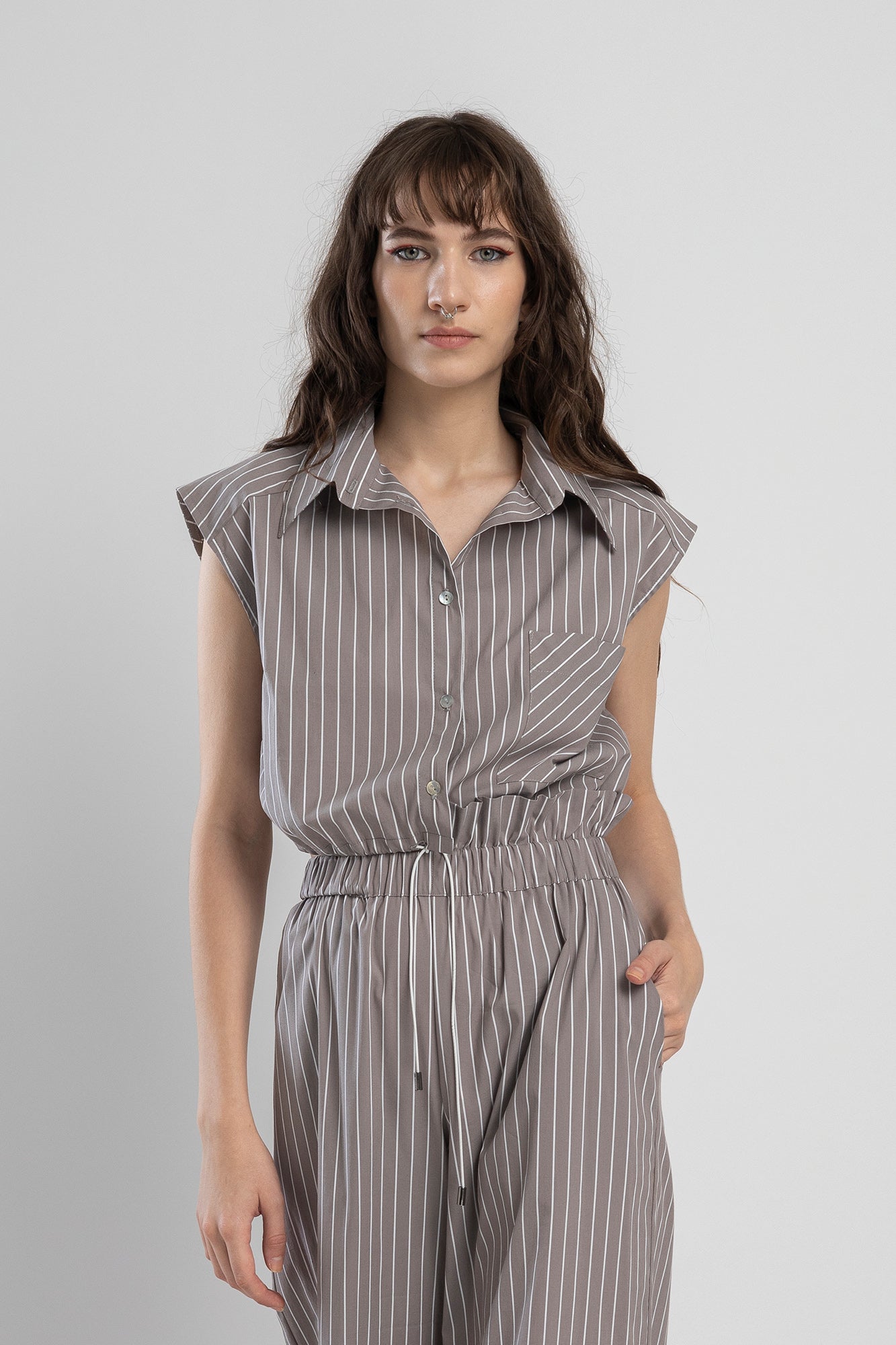 cropped shirt with drawstring waist artista budapest
