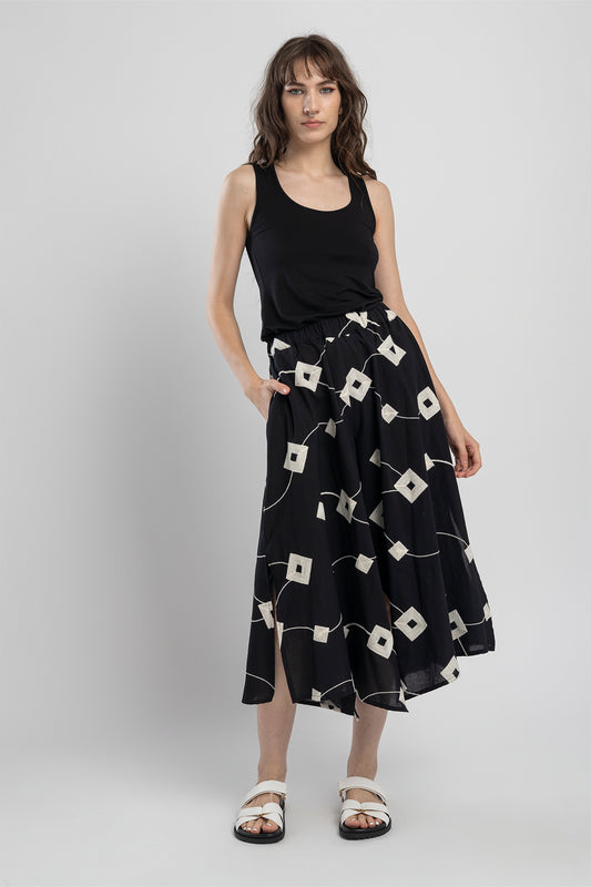 culottes from embroidered premium cotton fabric artista bduapest