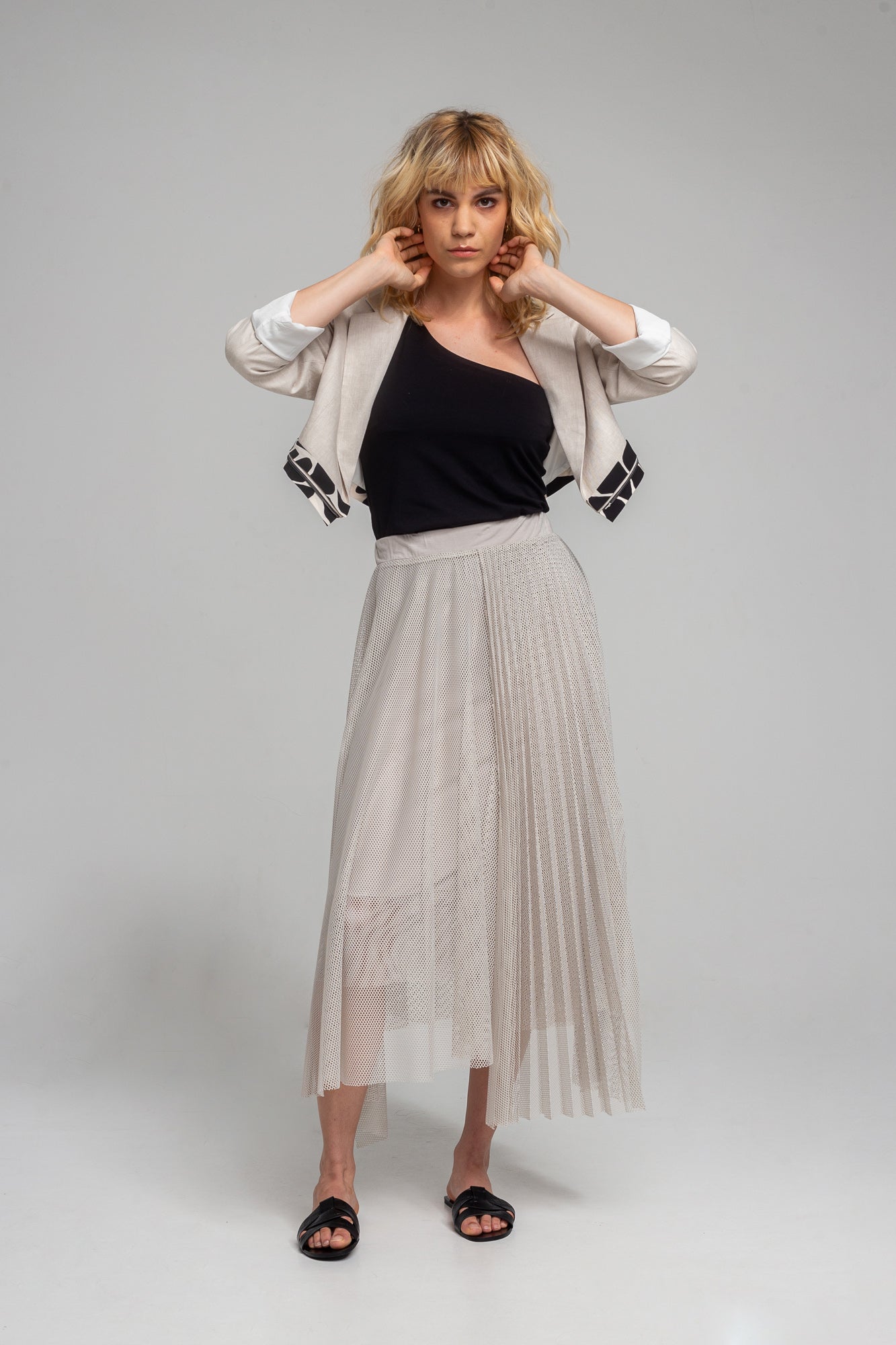 cropped jacket artista budapest