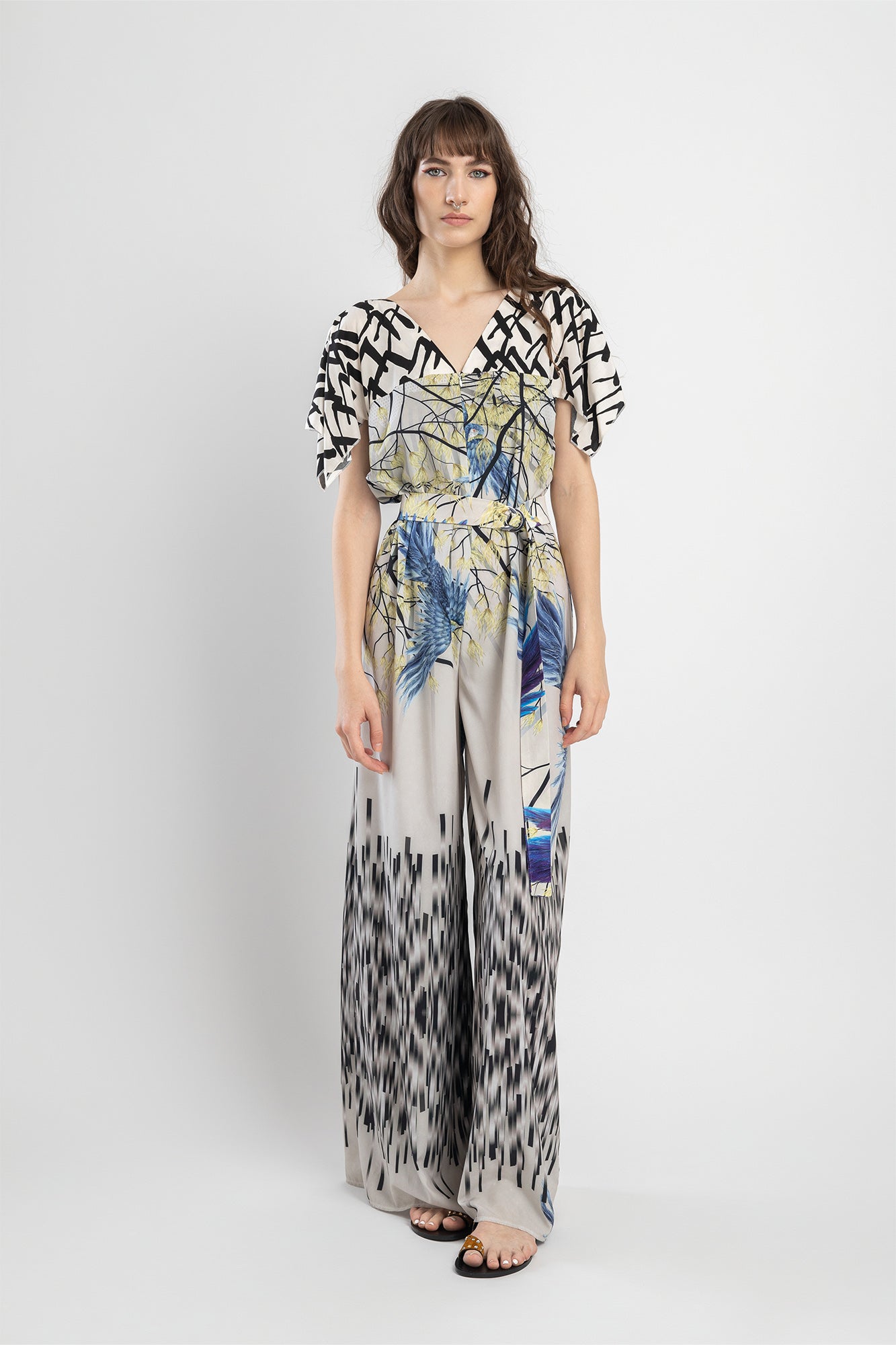 palazzo leg jumpsuit with zipup closure on front artista budapest