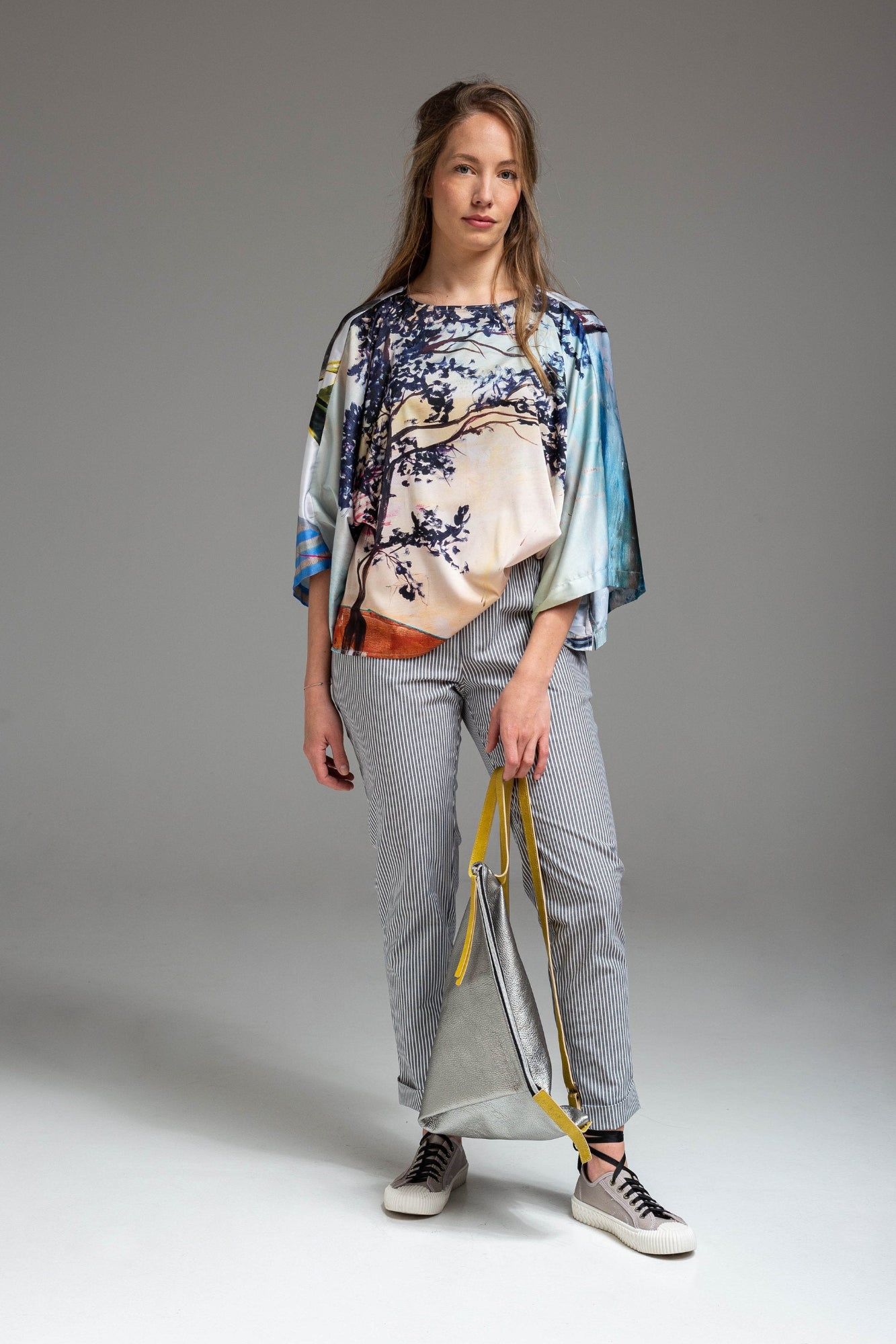 unique printed blouse with 3/4 long batwing sleeves artista budapest