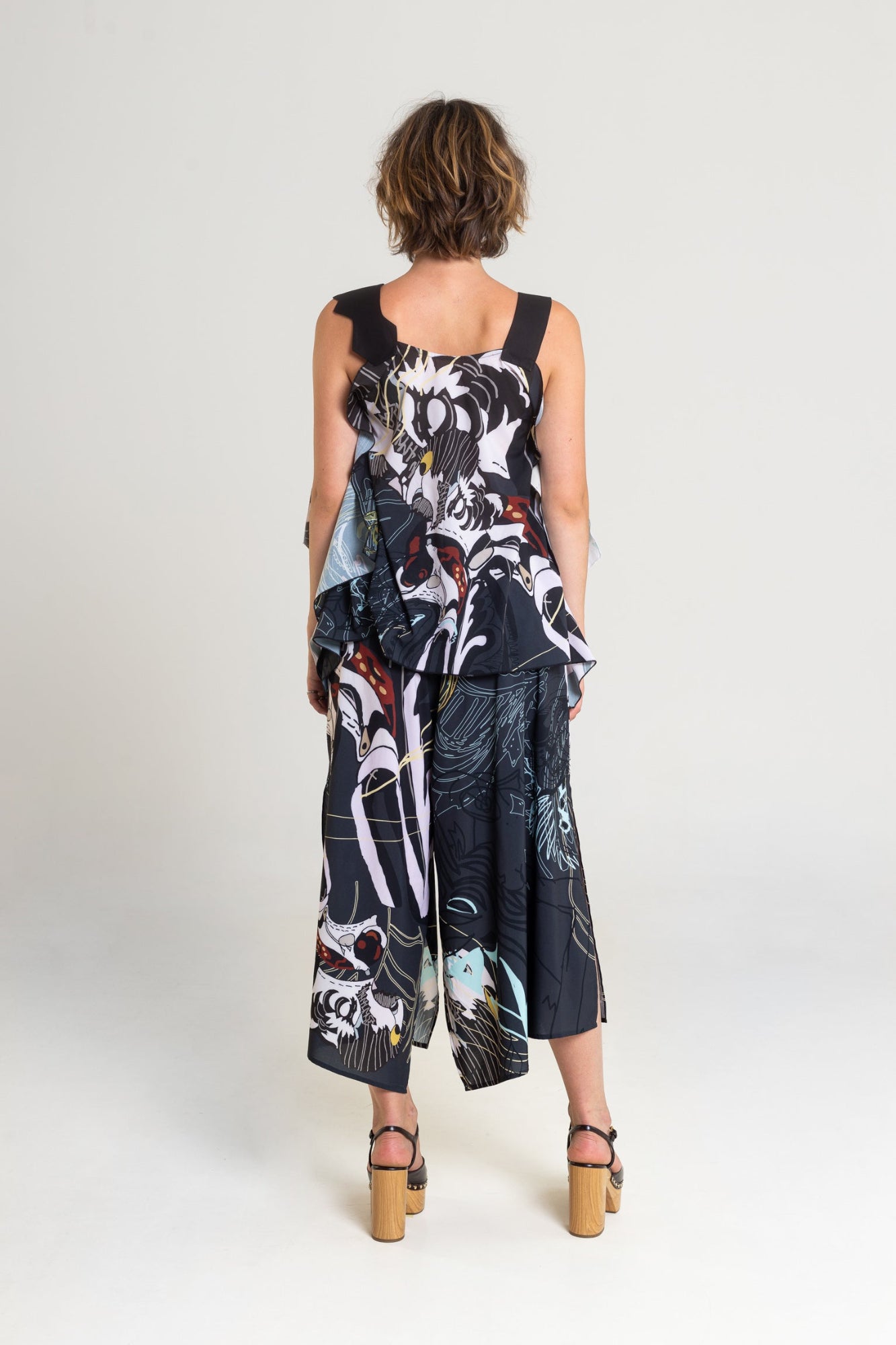 printed wide leg culottes with side pockets artista budapest