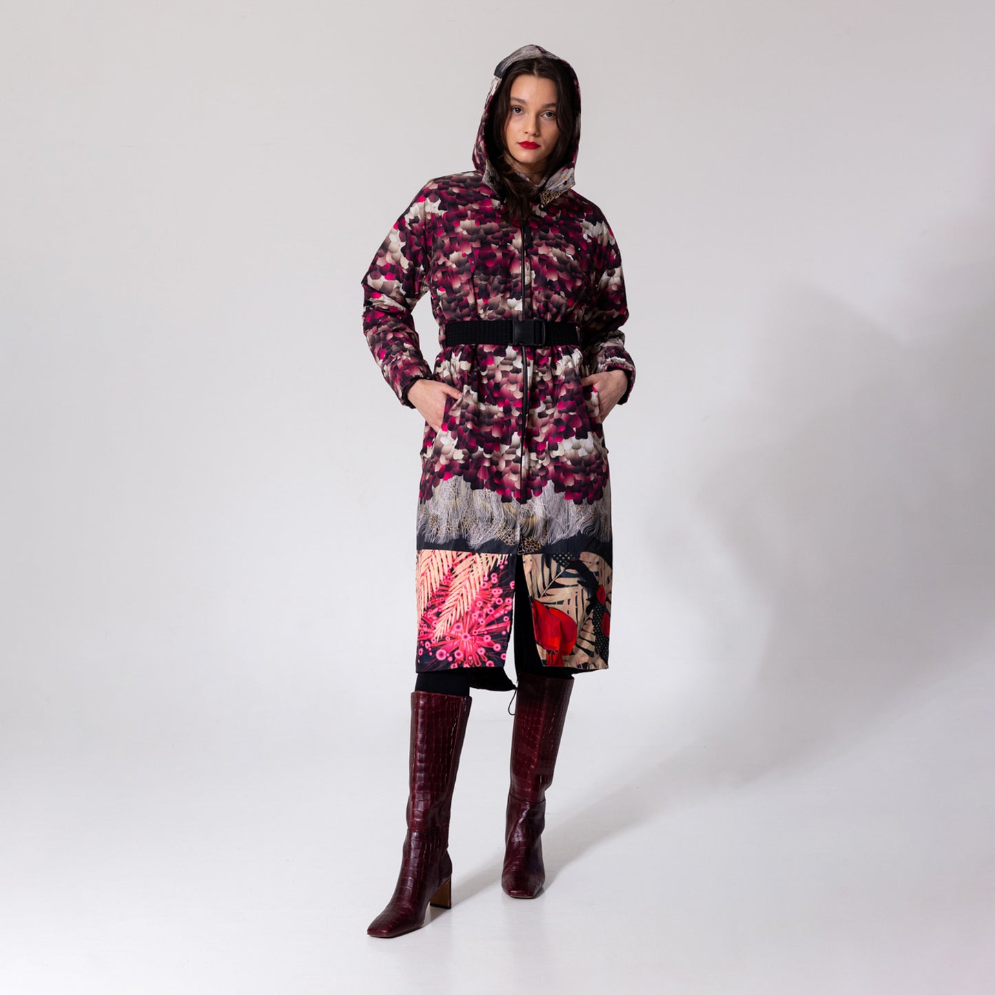 parka style hooded jacket with zipup closure