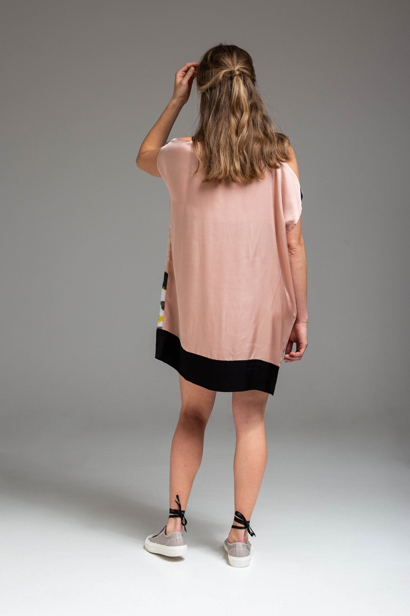 mini dress with boat neck artista udapest
