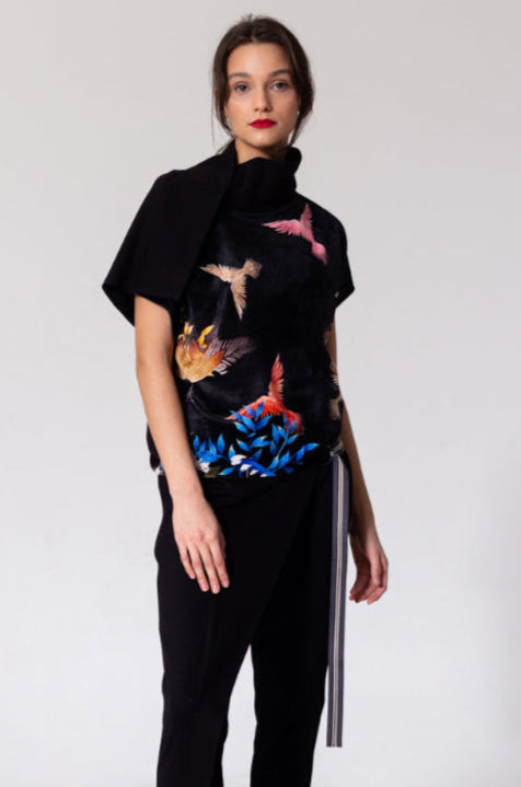 Unique Printed top with short sleeves