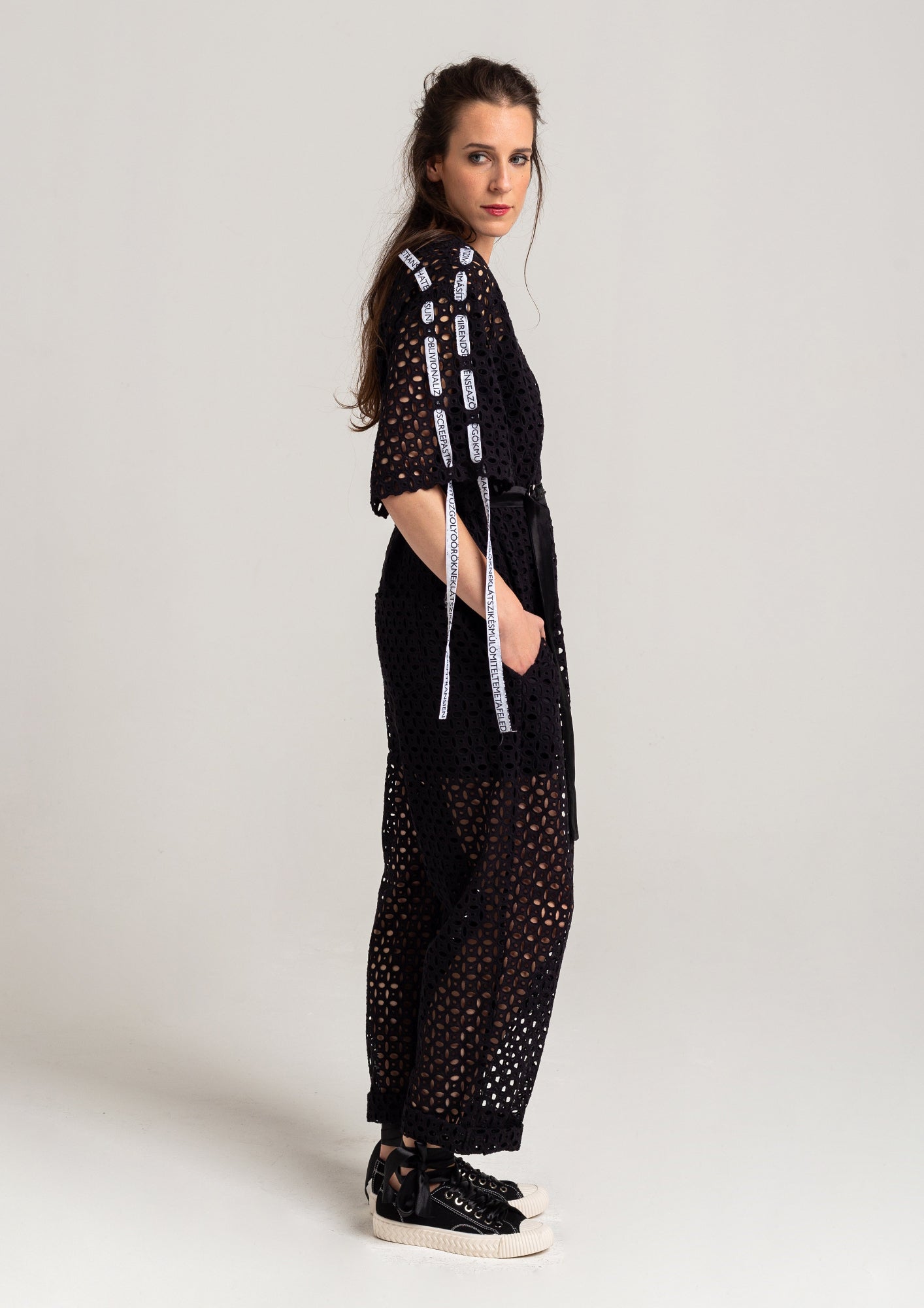 comfortable black jumpsuit with 3/4 sleeves artista budapest