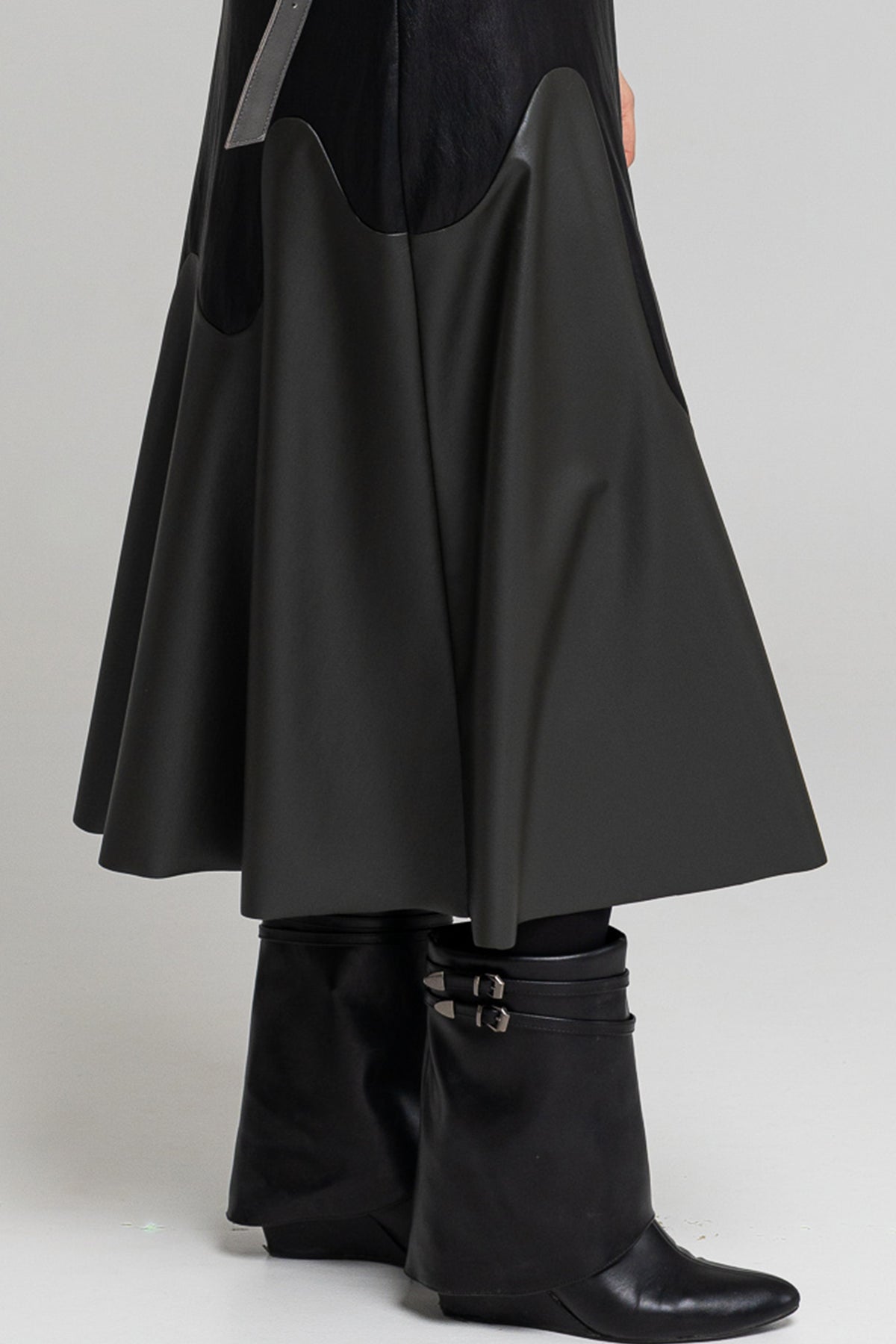 A-line midi sirt curvy hemline Artista Budapest