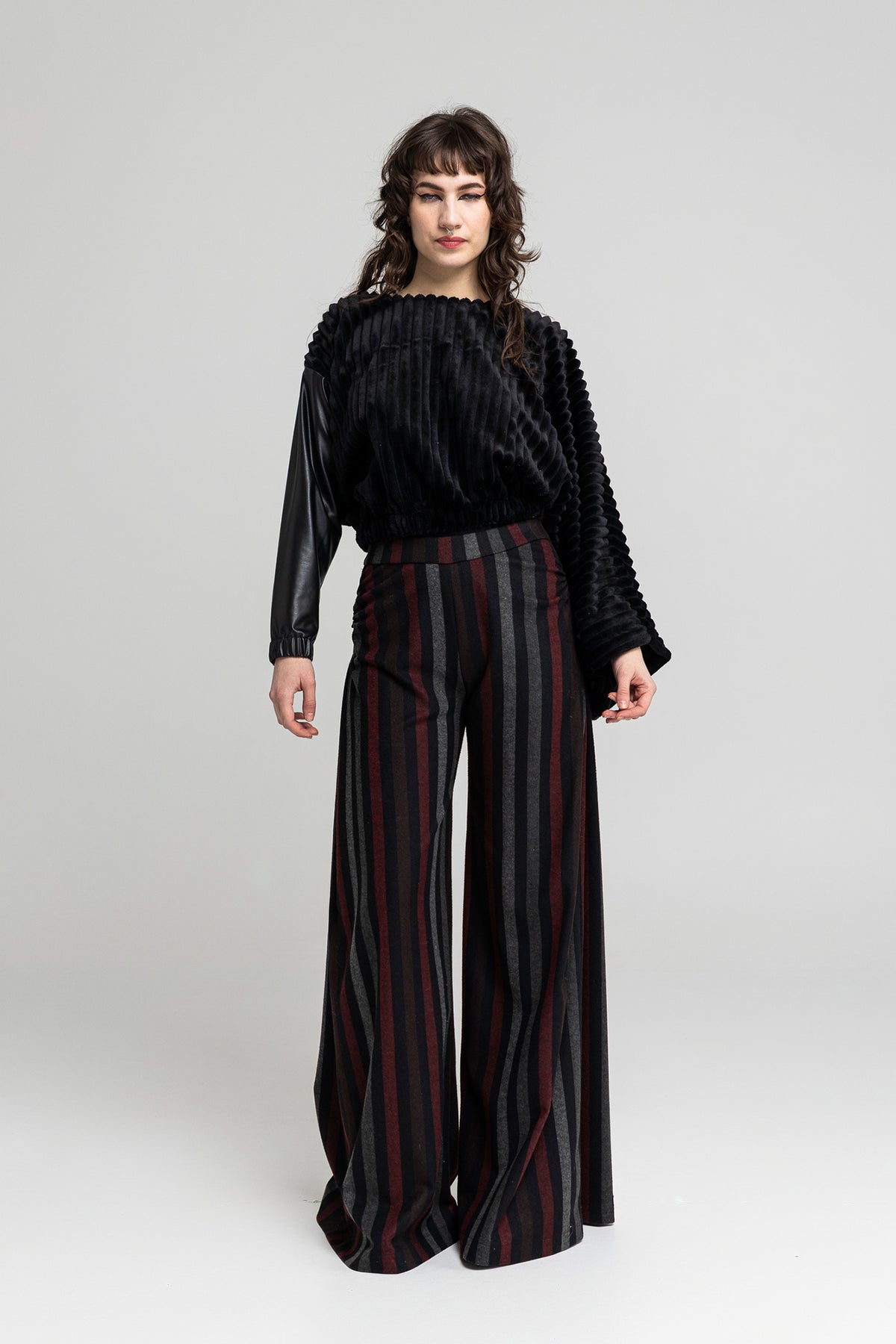 oversized pullover with elastic cropped hemline artista budapest