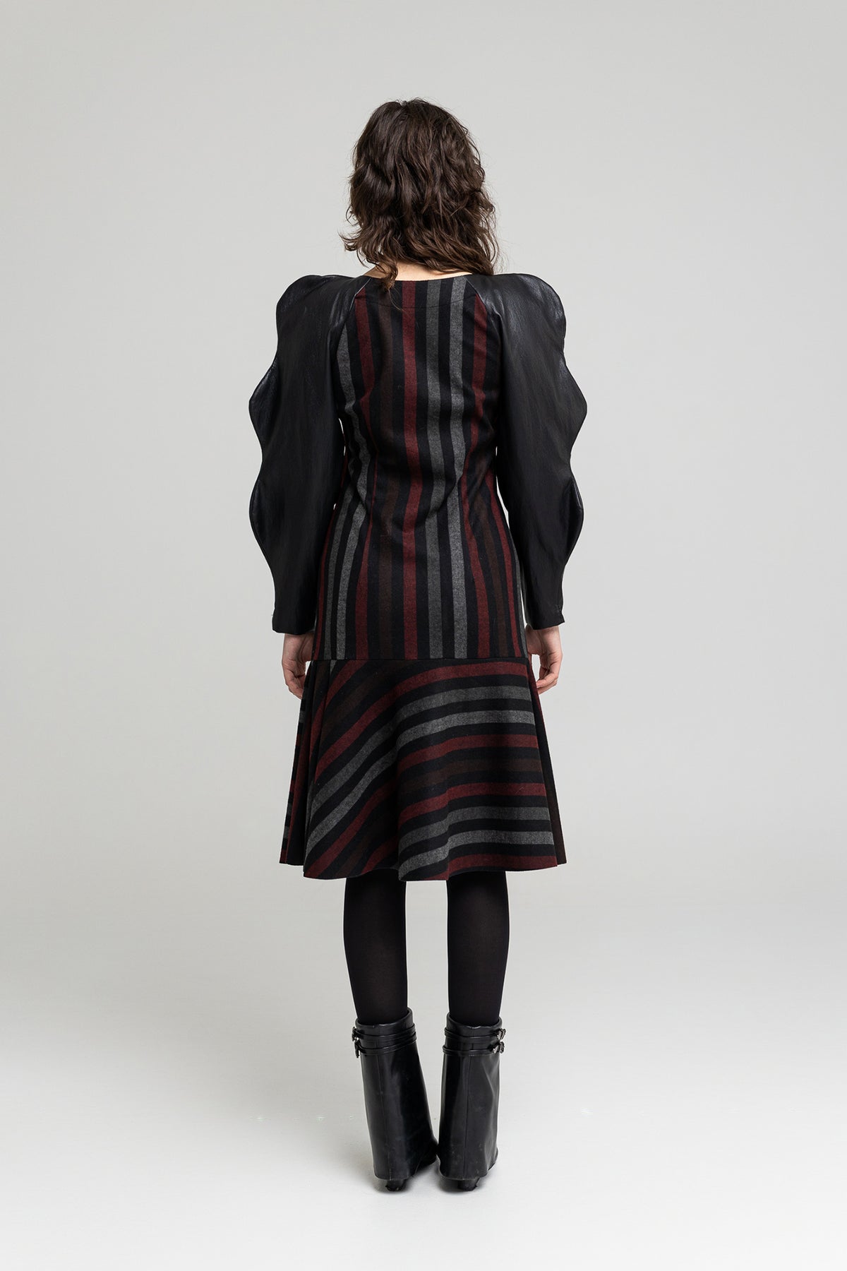 below the hips tailored midi dress artista budapest