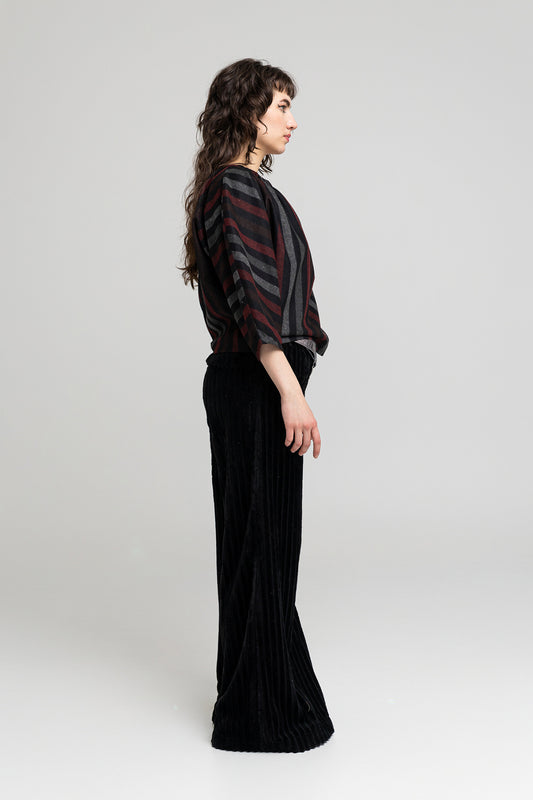 striped oversized pullovers with 3/4 long batwing sleeves artista budapest