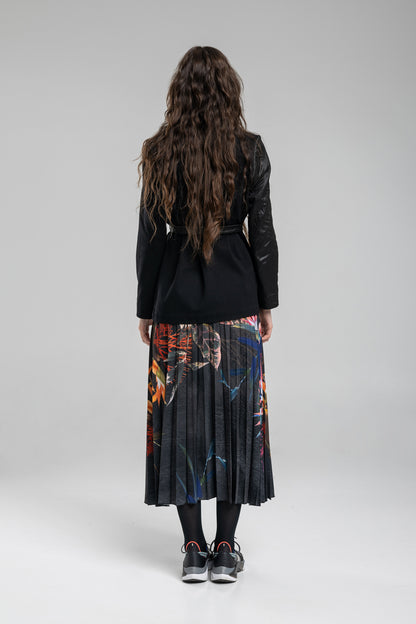 Pleated Maxi Skirt with asymmetric floral print