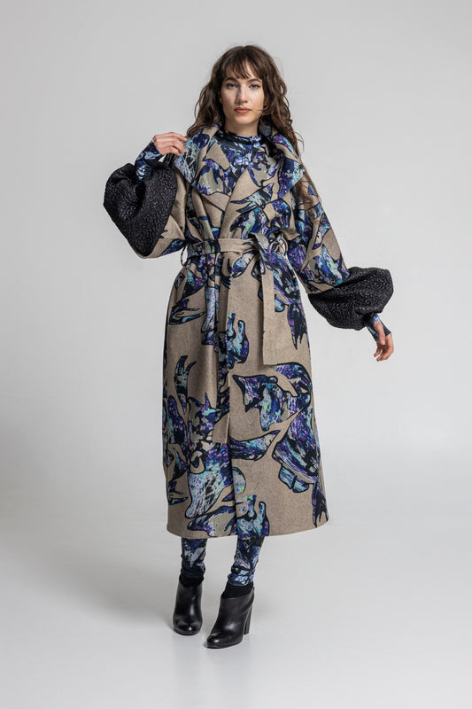 overlapped printed maxi coat with tie belt closing