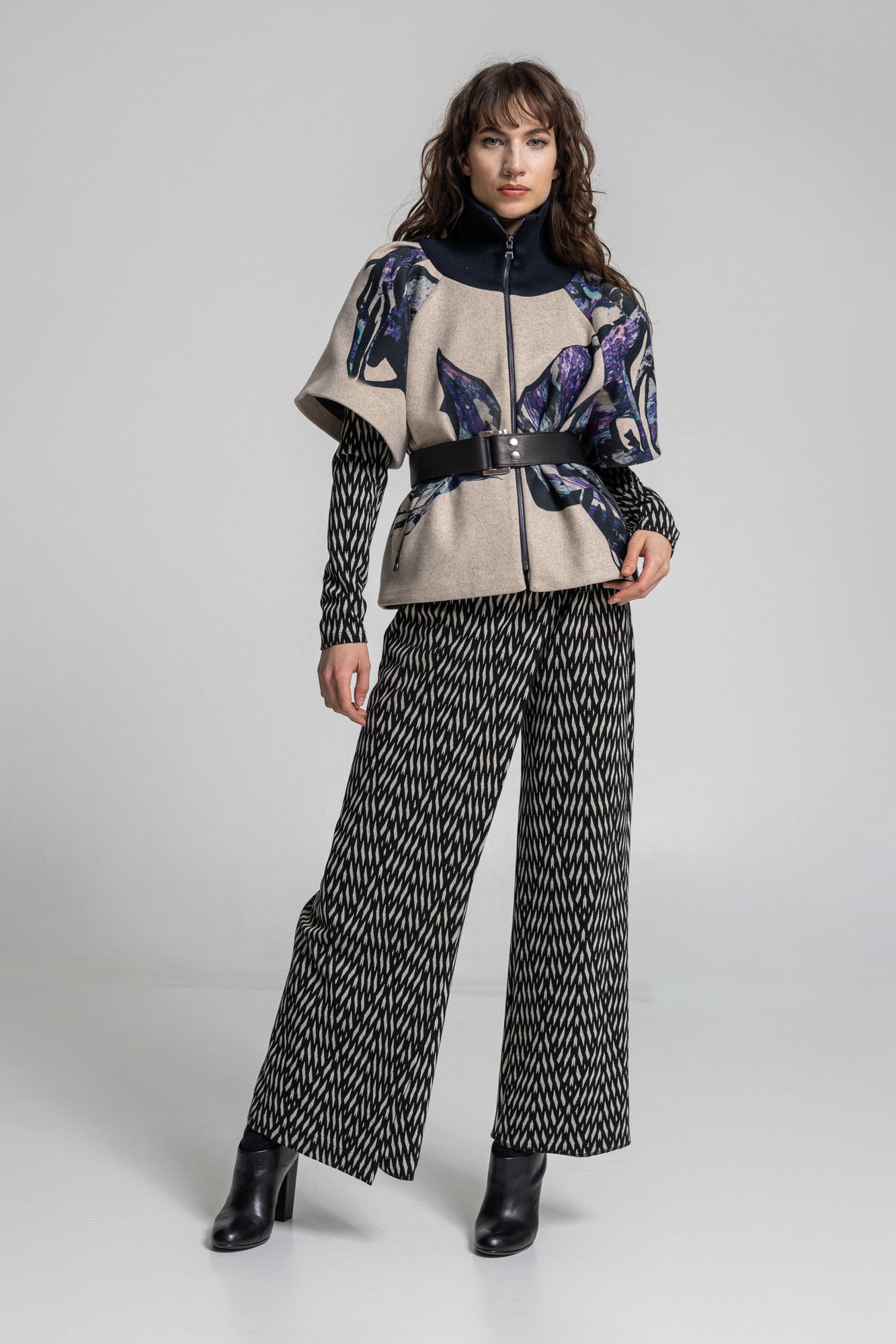 Blue Crystal Zipped Short Sleeve Jacket