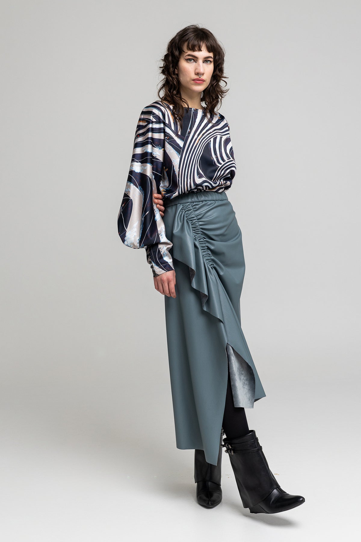 eco-leather velvet-like back gathered midi skirt artista budapest