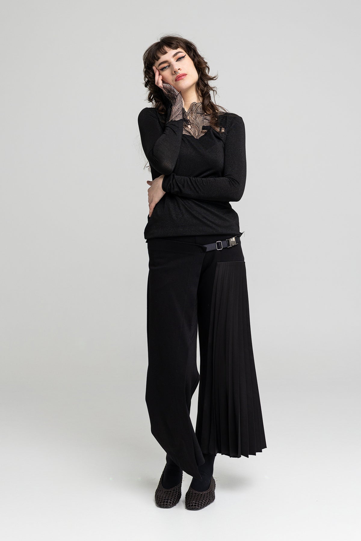 stretchable viscose blend asymmetric leg culottes artista budapest