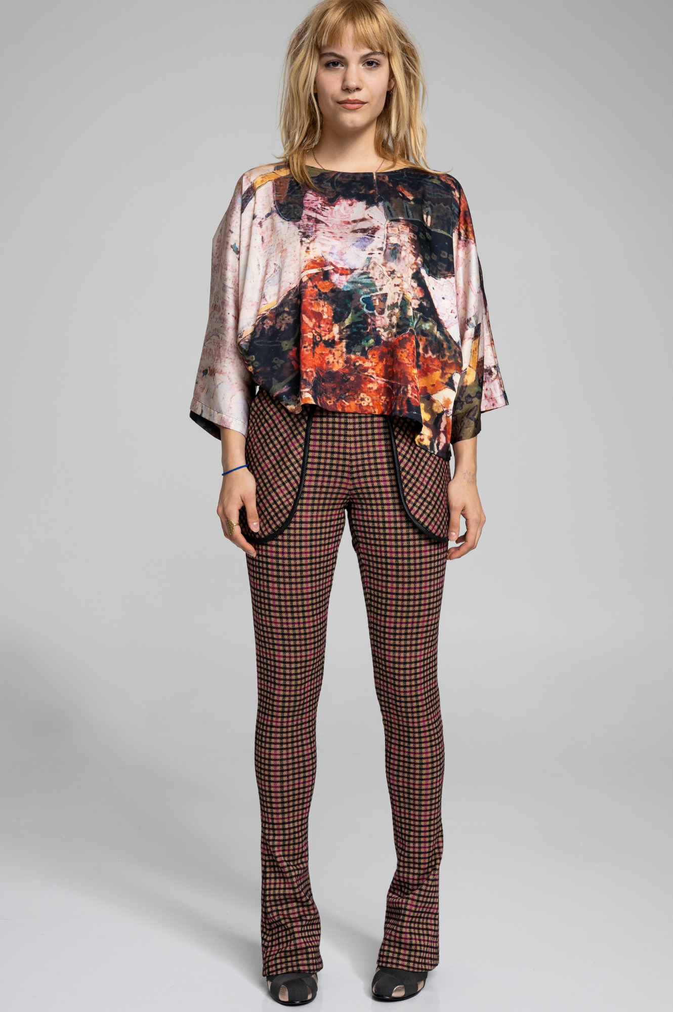 GEISHA unique printed blouse with boat neck and batwing sleeves