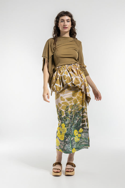 asymmetric sleeves top