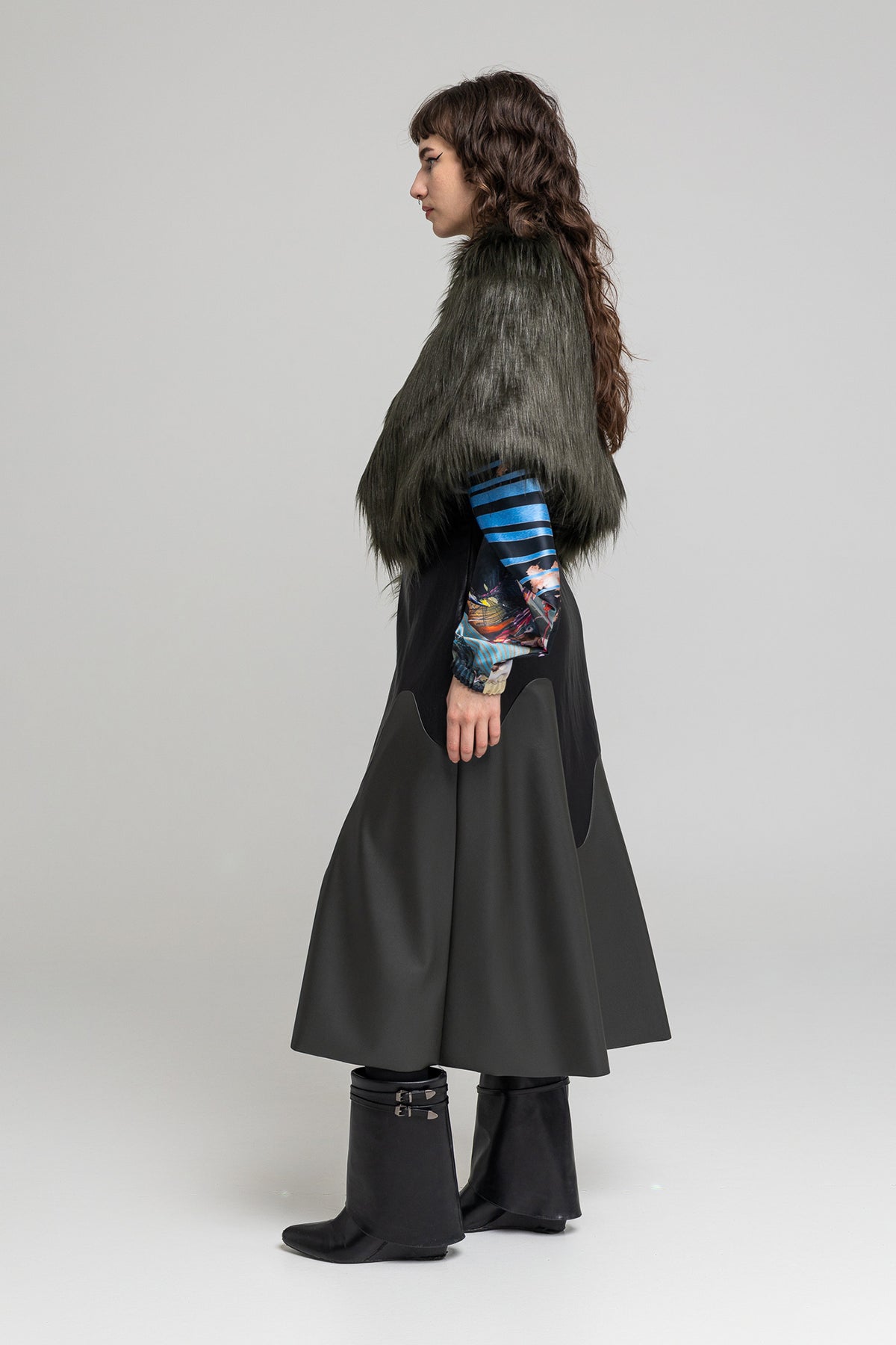 eco-fur cape one-size artista budapest