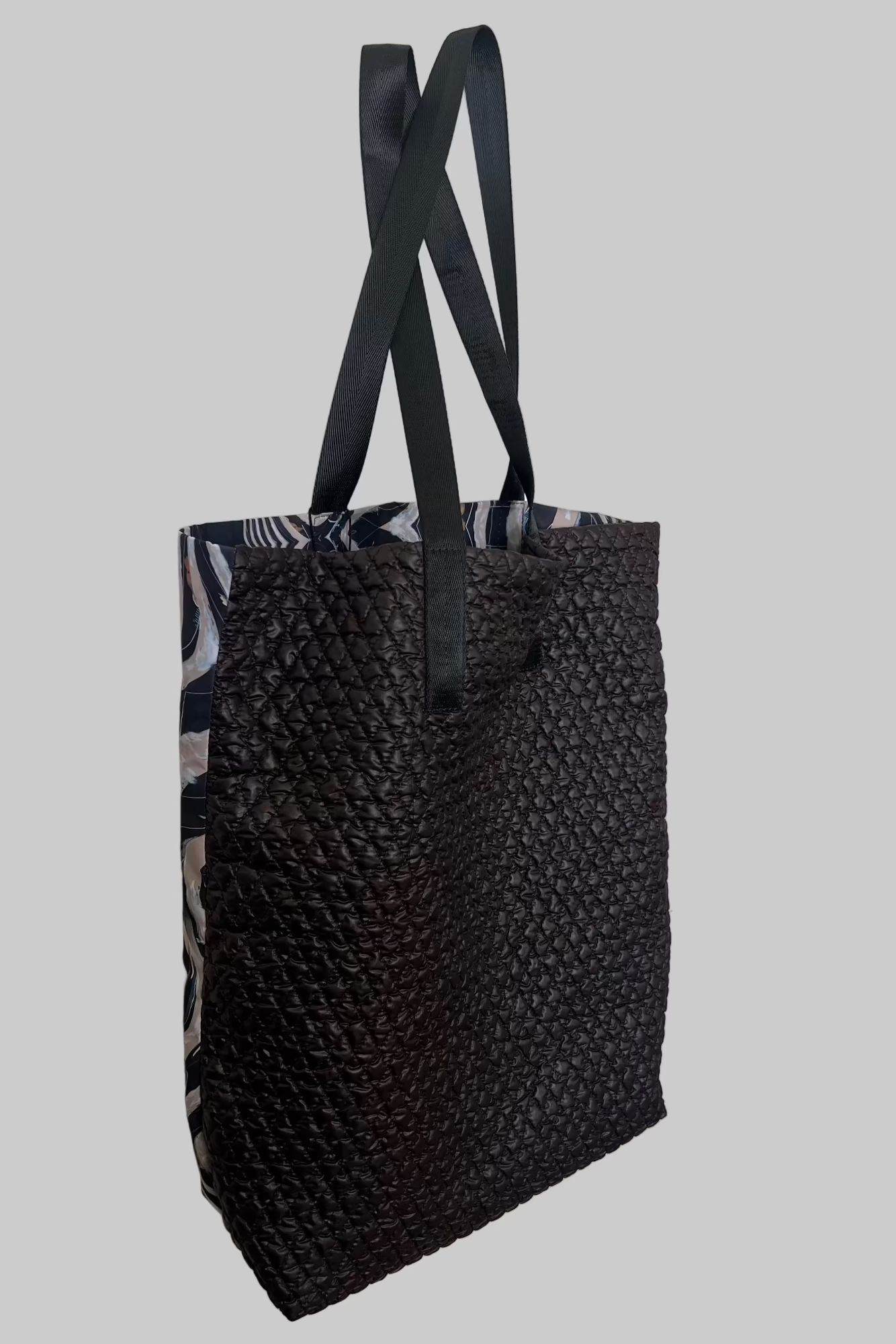 THIA TOTE Bag