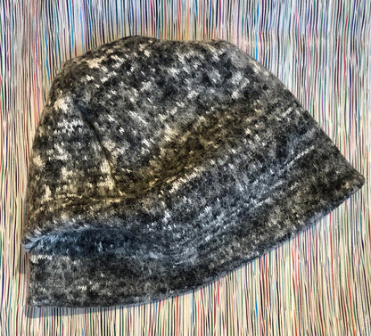 SNOW Knitted Beanie