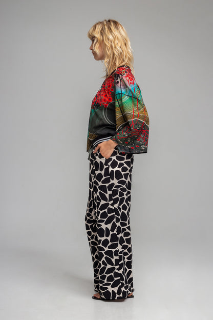 palazzo leg pants with comfortable side pockets artista budapest