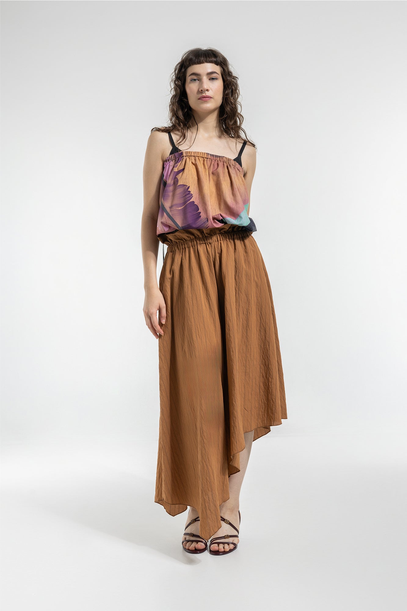 shoulder strap top with asymmetric feather print