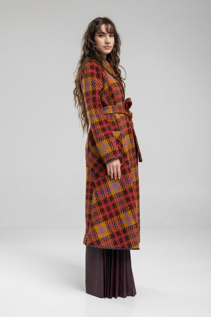 Maxi knitted coat with inset belt and huge front pockets