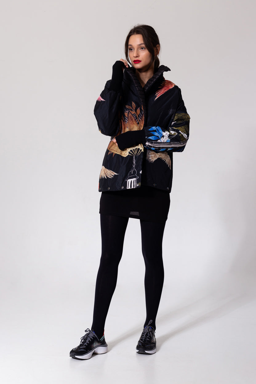 short printed jacket with elastic cuffs