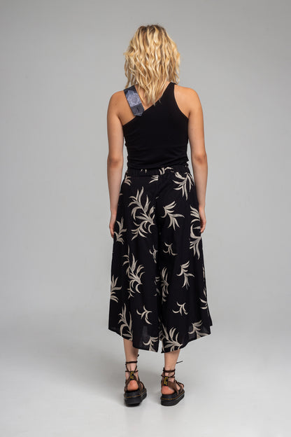 NANA black wide-legged culottes