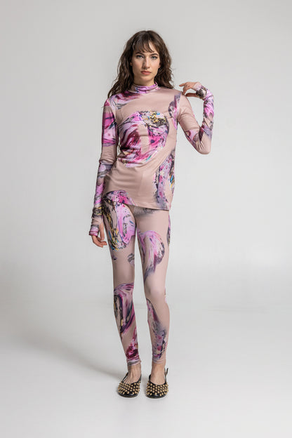 opall like printed top on pale pink base from synthetic jersey fabric