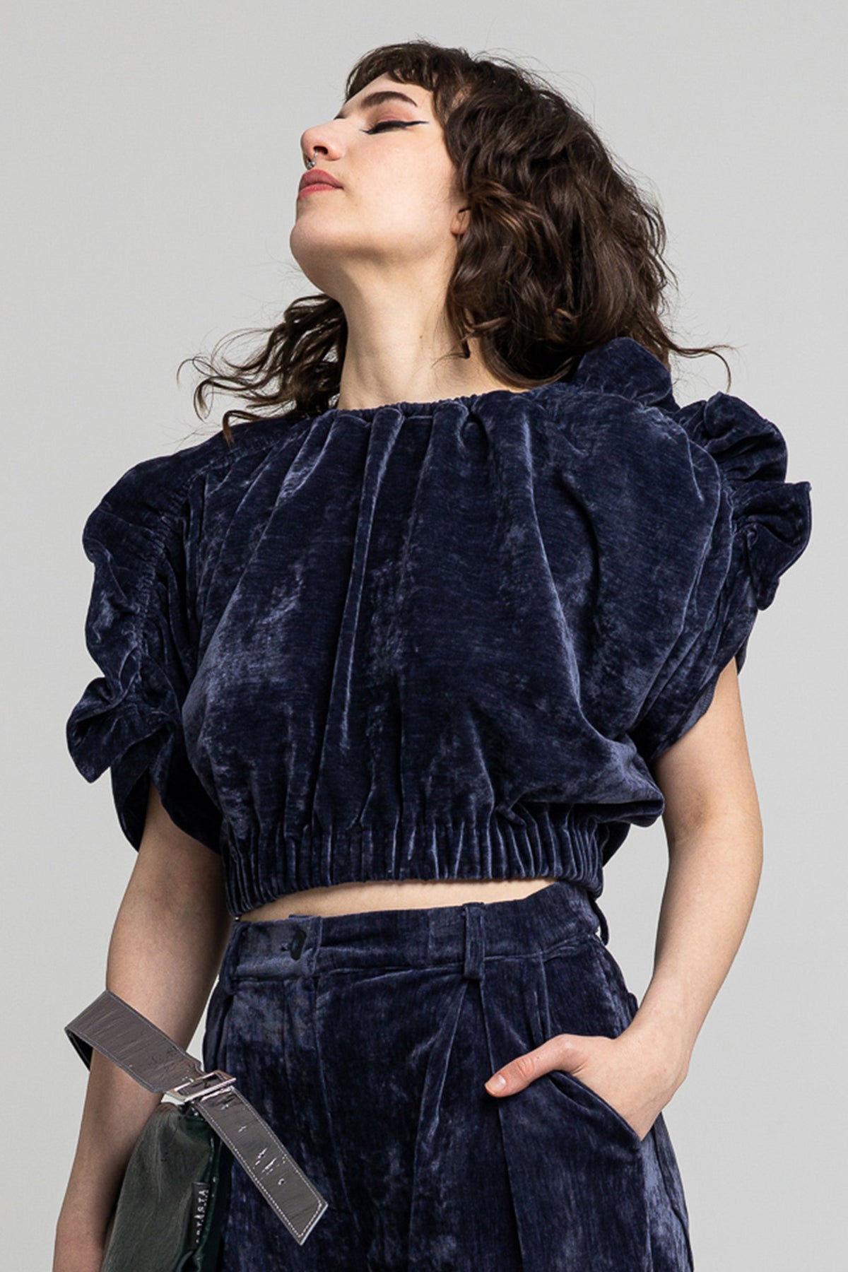 slightly stretchable velvet crop top with delicat frills on short sleeves artista budapest