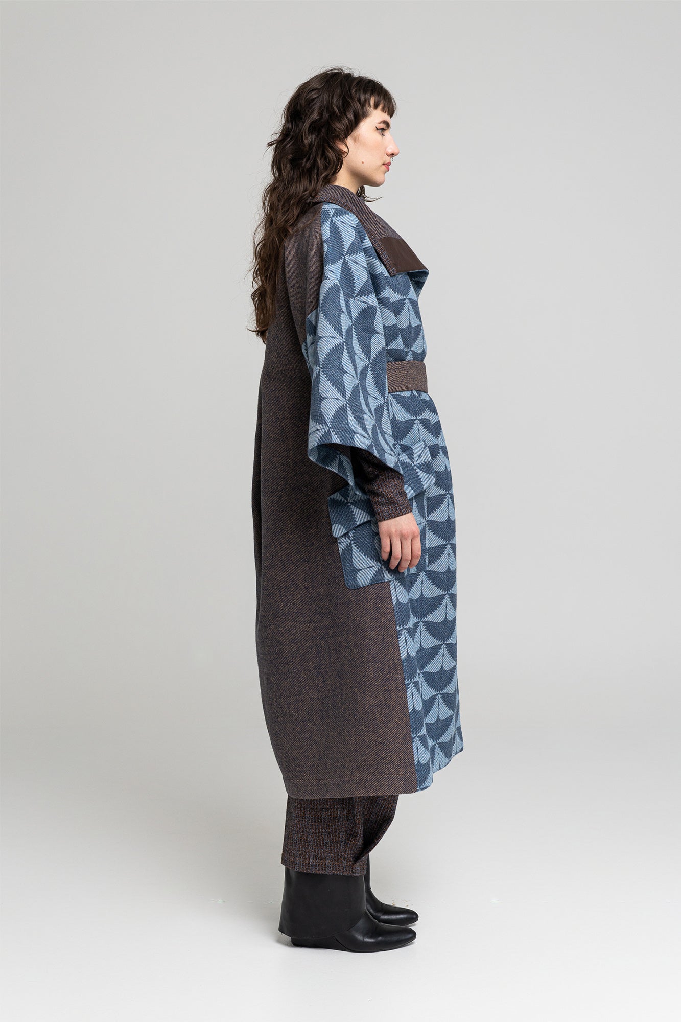 Rheia Overlapped Maxi Coat