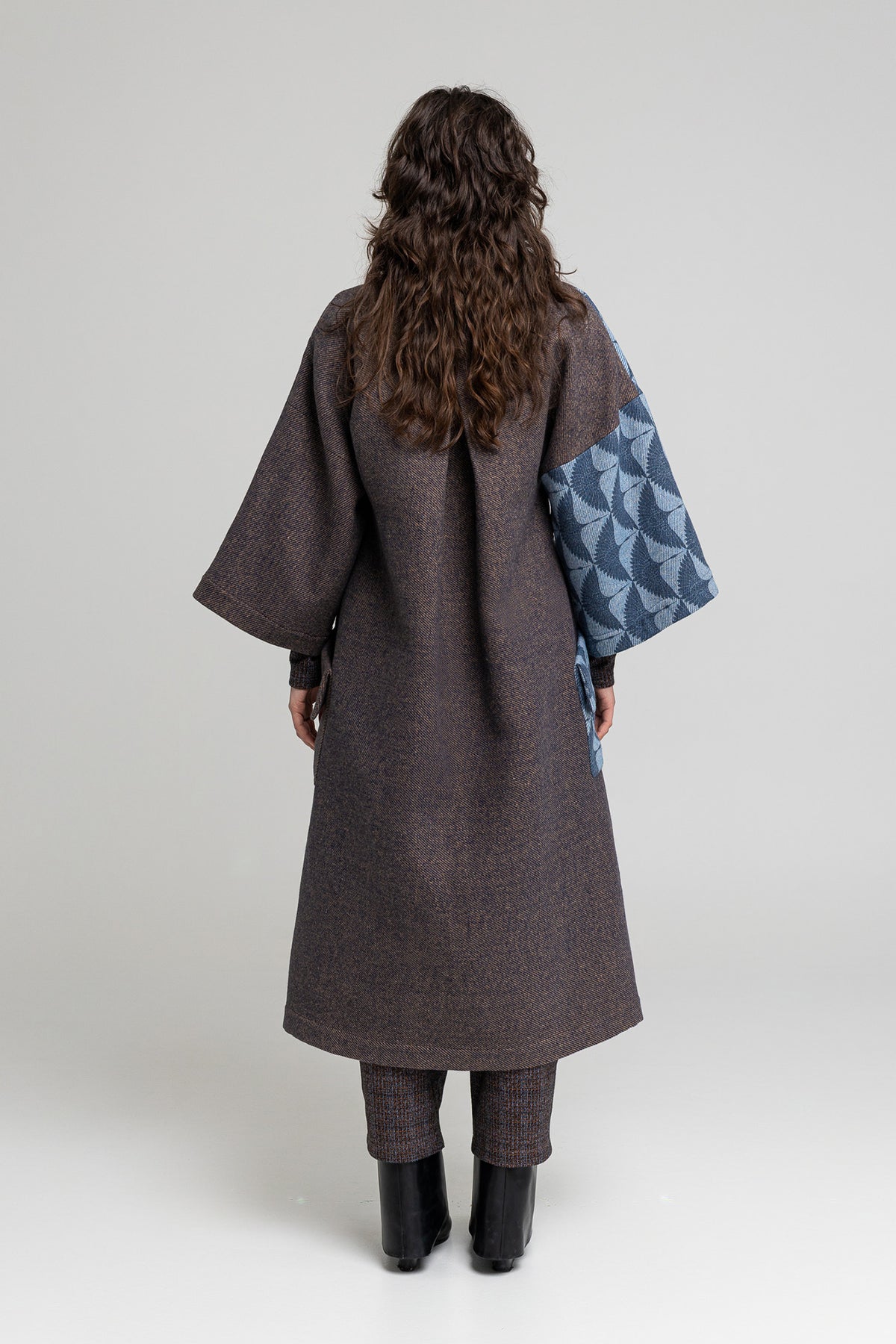 Rheia Overlapped Maxi Coat